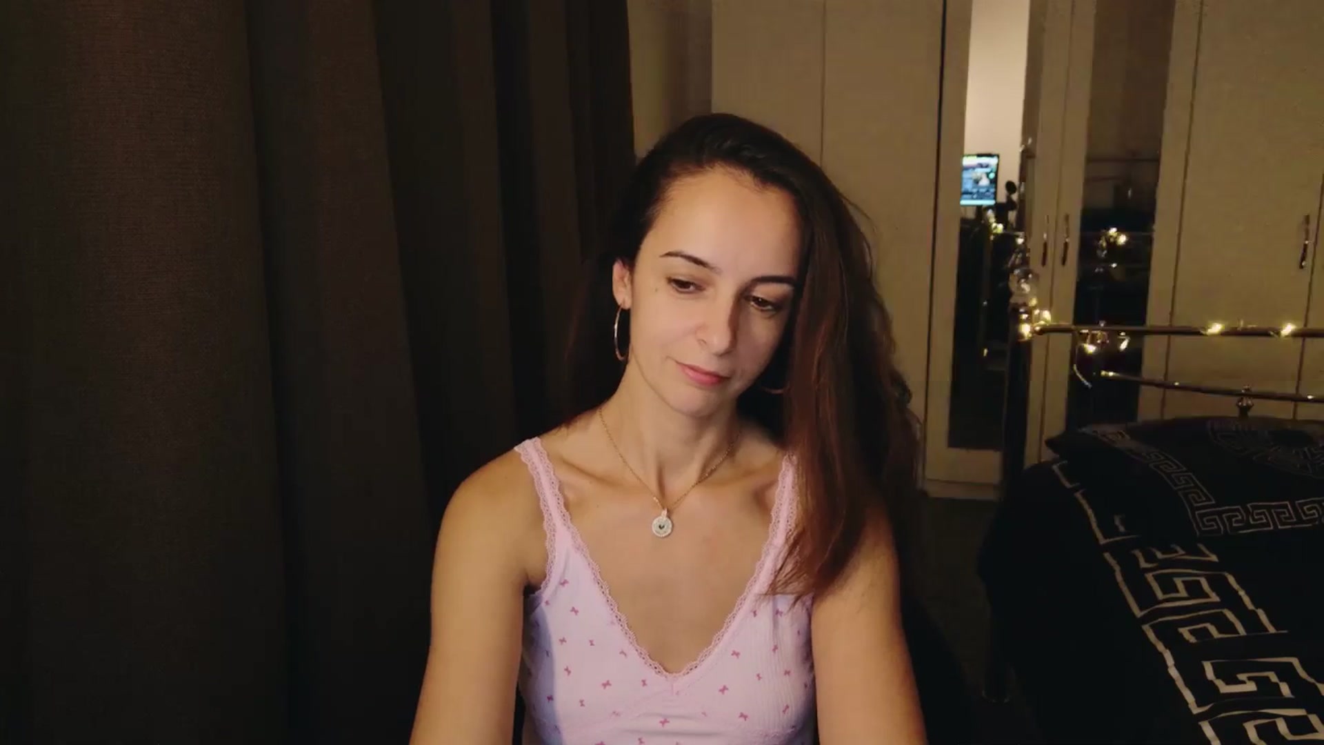 Gallery image thumbnail from KarlaOlivia's myfreecams stream on, 12/11/2024, 19:24 image 14 of 20