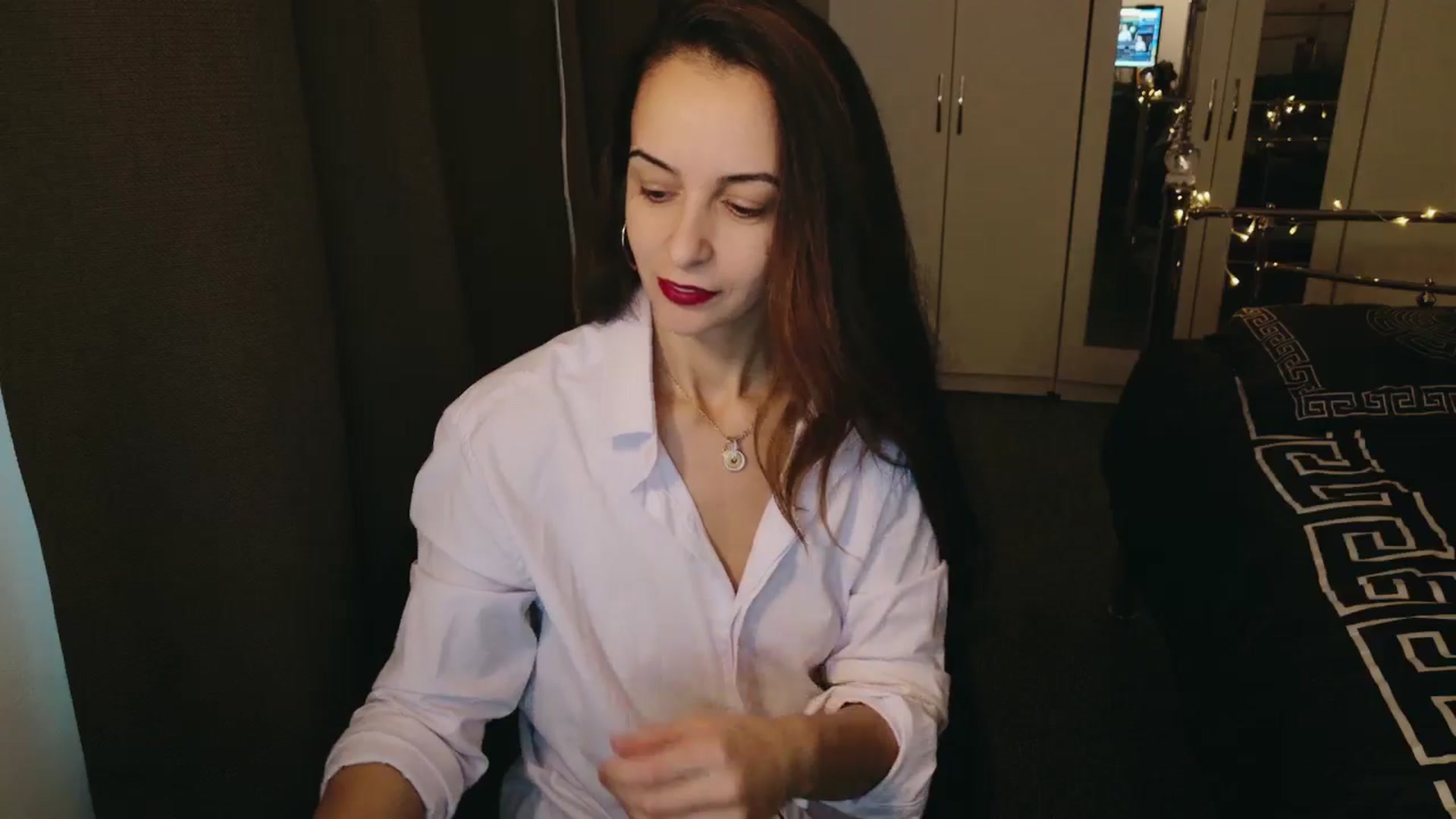 Gallery image thumbnail from KarlaOlivia's myfreecams stream on, 12/12/2024, 13:36 image 3 of 20