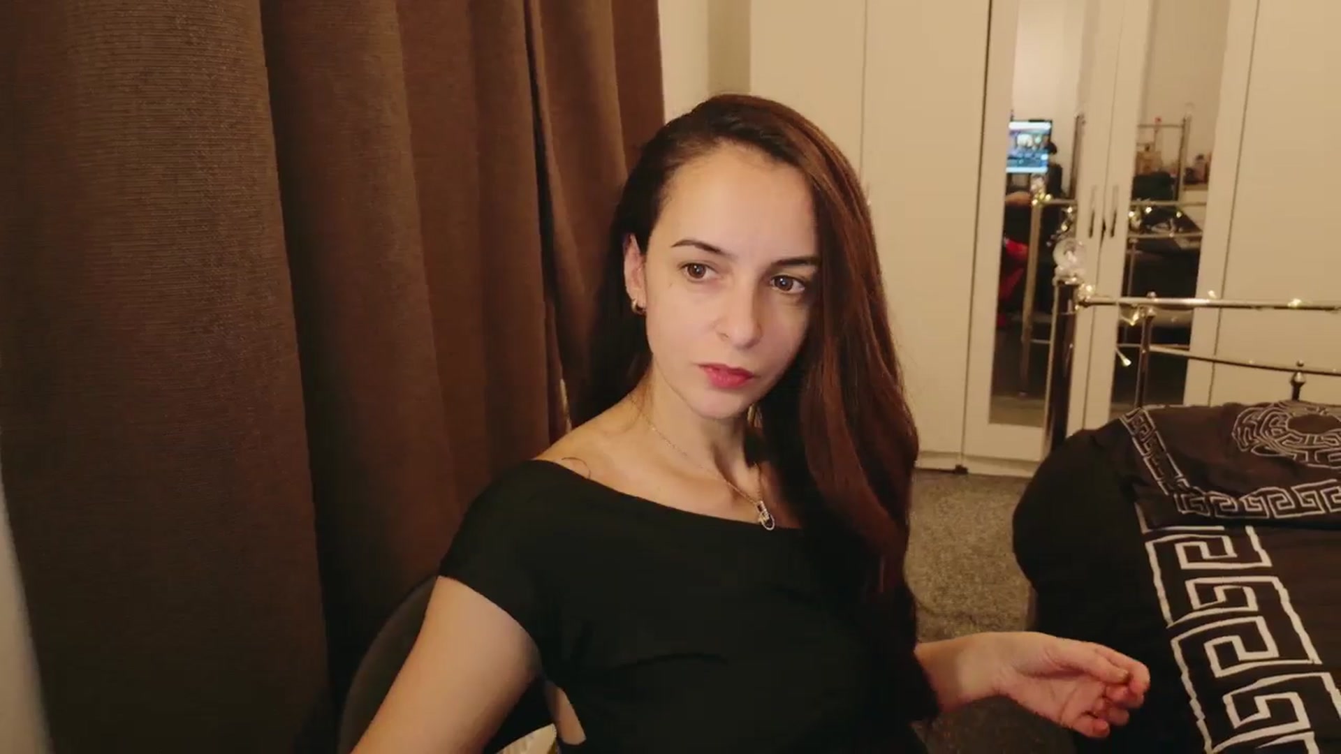 Gallery image thumbnail from KarlaOlivia's myfreecams stream on, 12/12/2024, 20:57 image 13 of 20