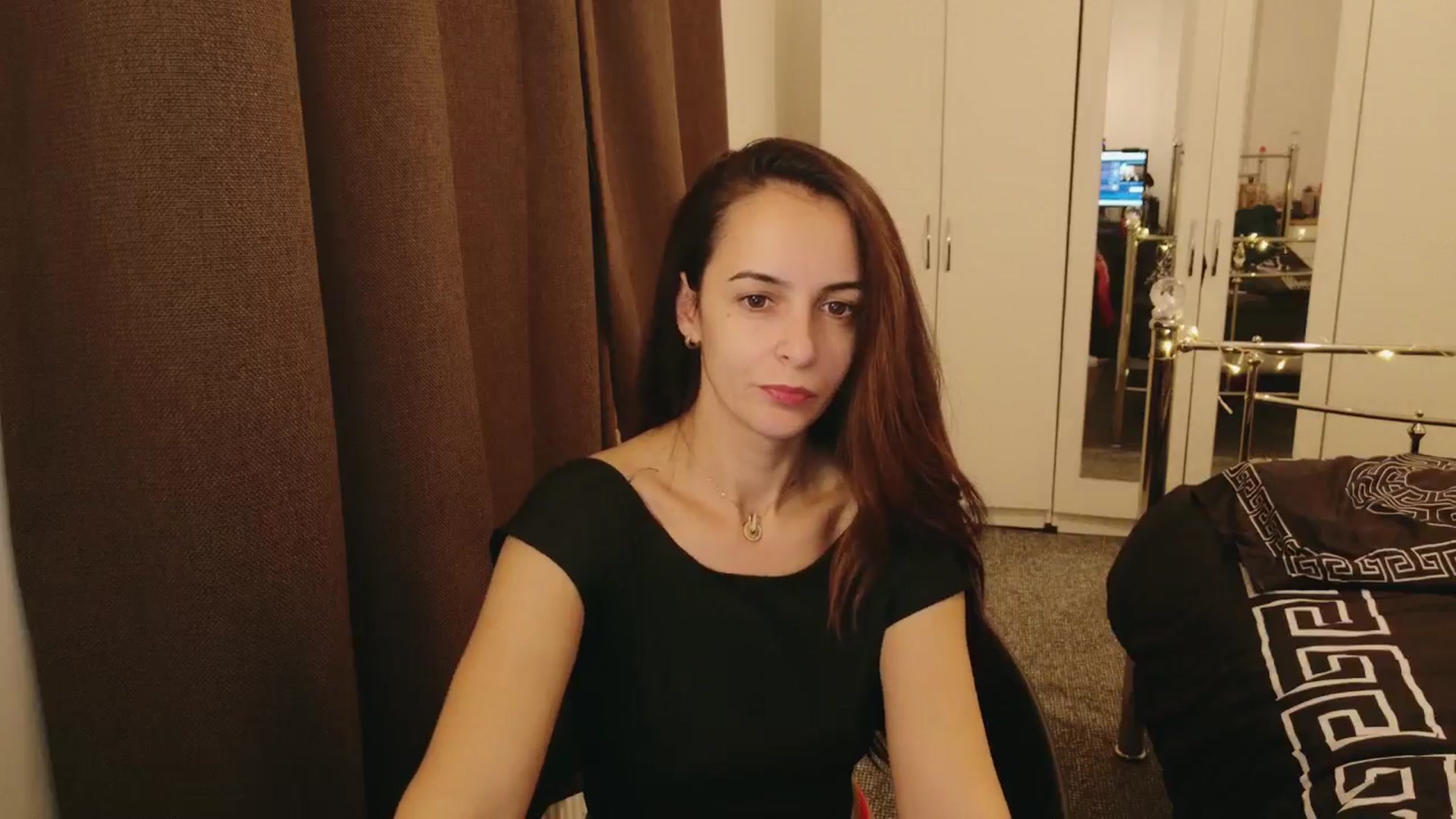Gallery image thumbnail from KarlaOlivia's myfreecams stream on, 12/12/2024, 20:57 image 6 of 20