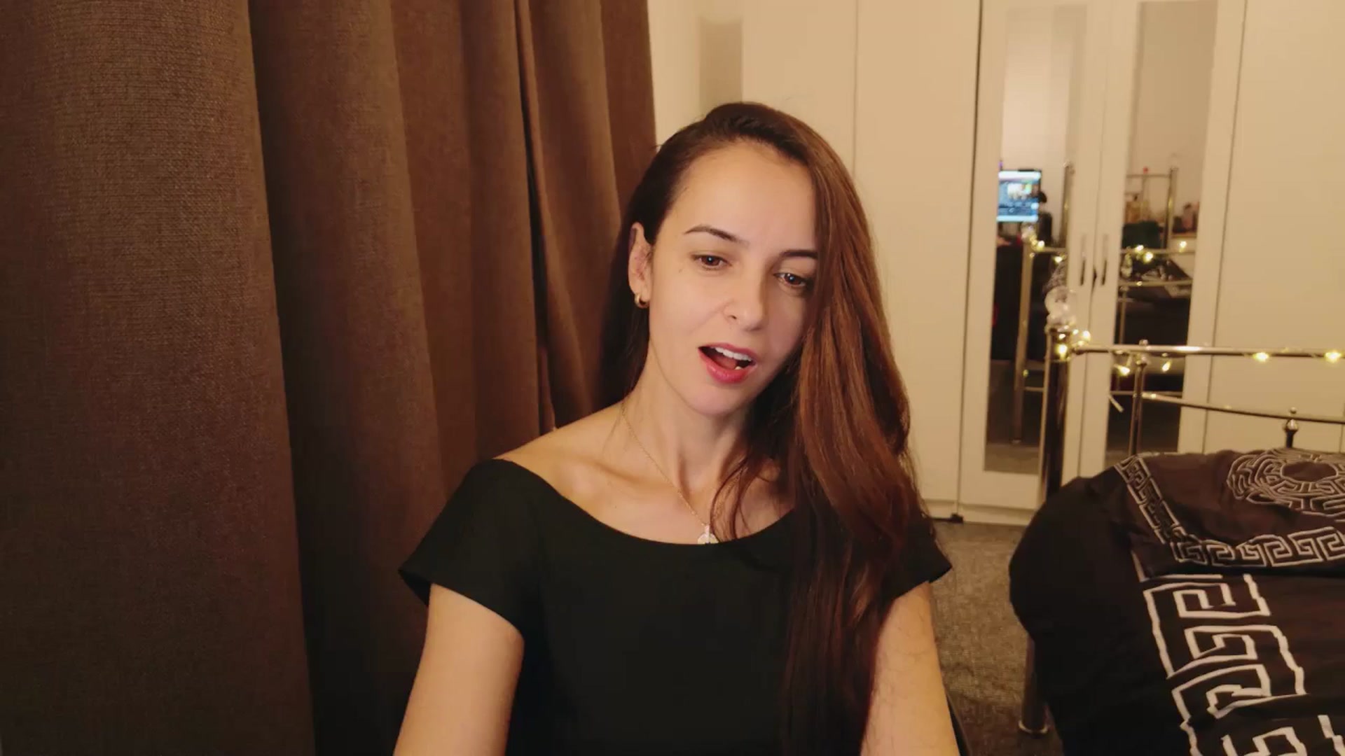 Gallery image thumbnail from KarlaOlivia's myfreecams stream on, 12/12/2024, 20:57 image 1 of 20