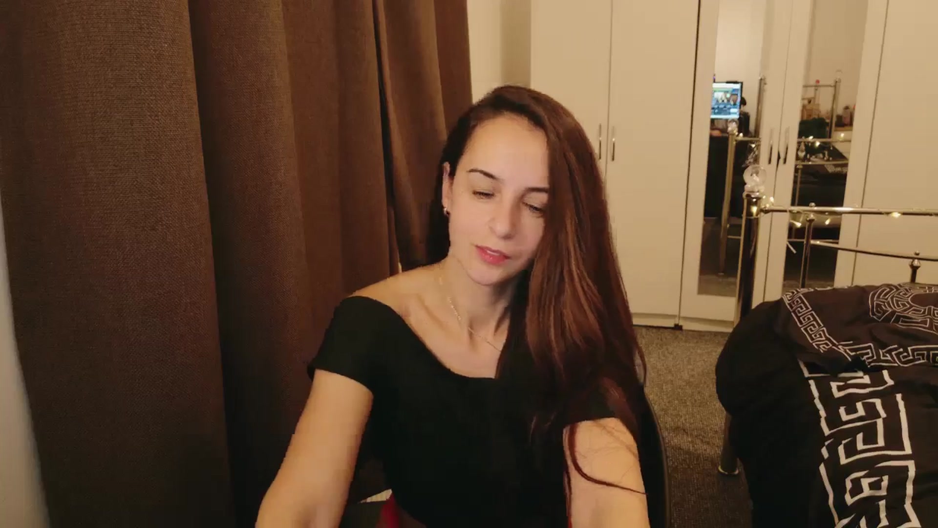 Gallery image thumbnail from KarlaOlivia's myfreecams stream on, 12/12/2024, 21:41 image 8 of 20