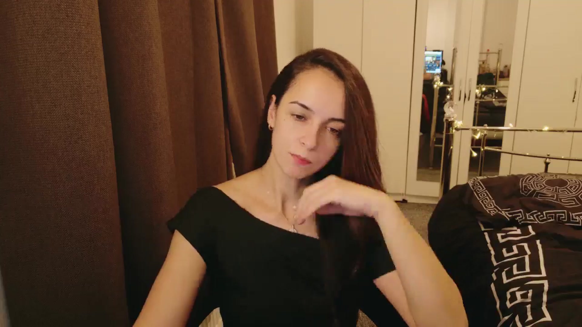 Gallery image thumbnail from KarlaOlivia's myfreecams stream on, 12/12/2024, 21:41 image 12 of 20