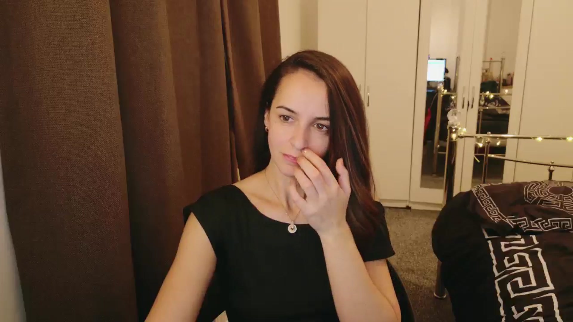Gallery image thumbnail from KarlaOlivia's myfreecams stream on, 12/12/2024, 21:41 image 19 of 20
