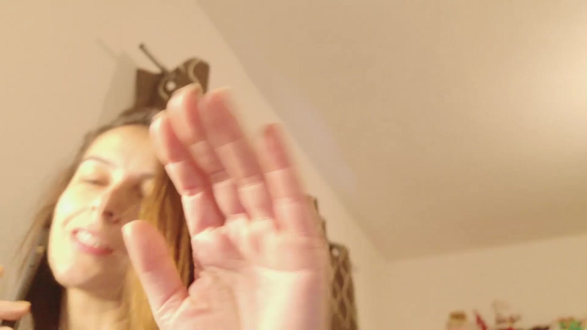 Gallery image thumbnail from KarlaOlivia's myfreecams stream on, 12/13/2024, 11:07 image 15 of 20