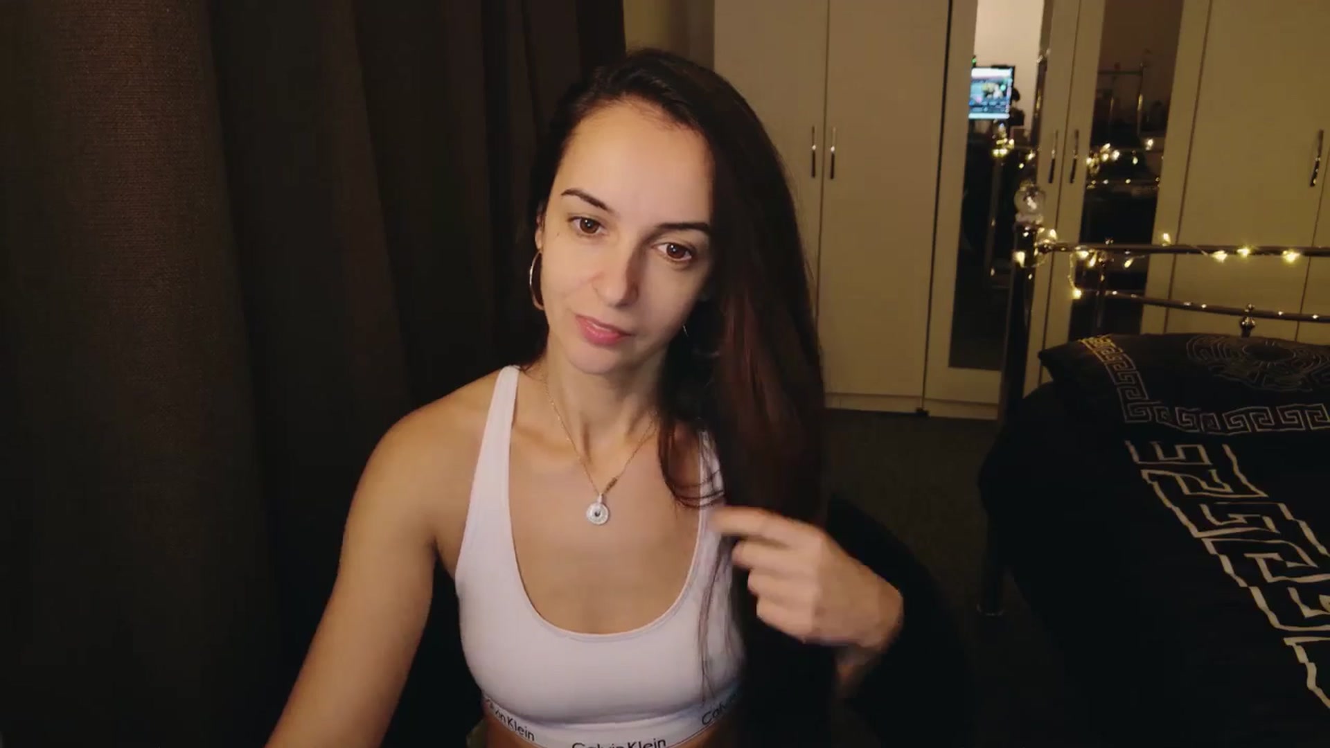 Gallery image thumbnail from KarlaOlivia's myfreecams stream on, 12/13/2024, 11:41 image 4 of 20