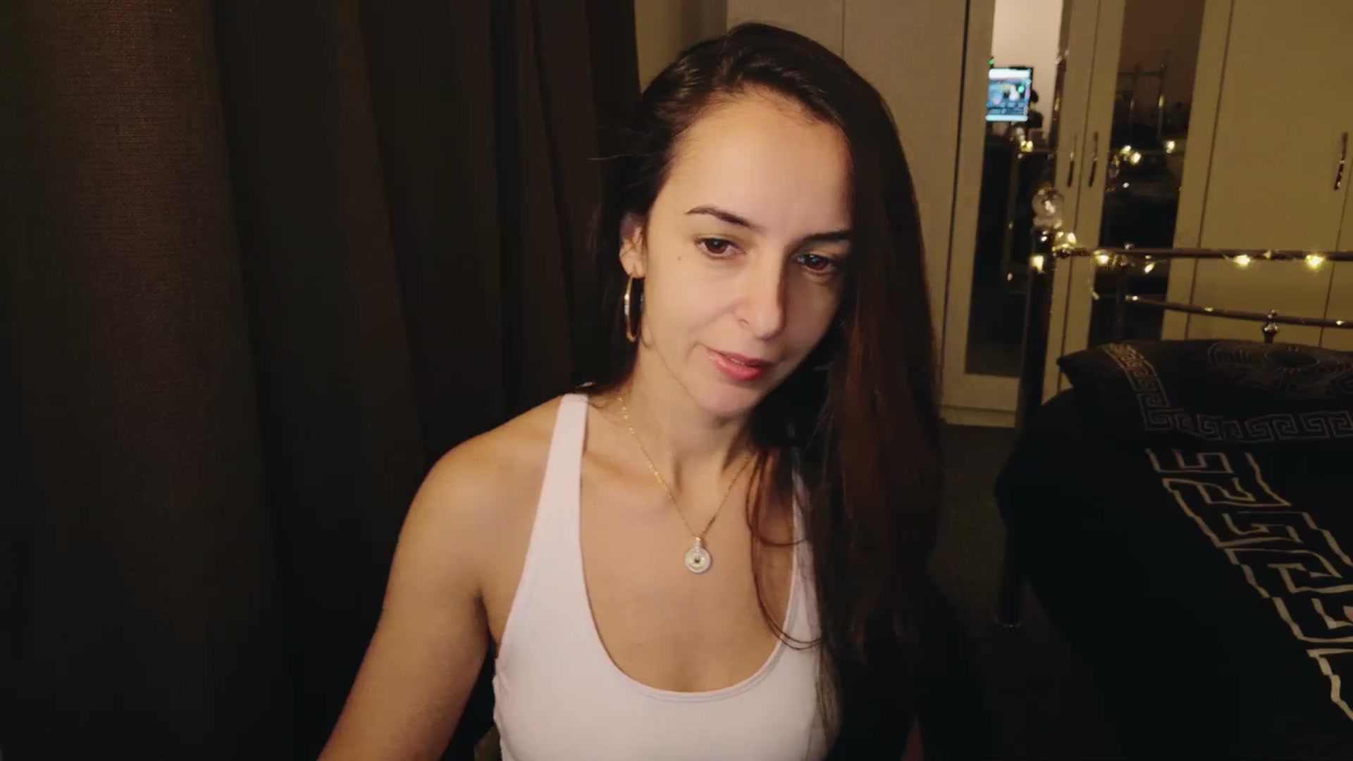 Gallery image thumbnail from KarlaOlivia's myfreecams stream on, 12/13/2024, 11:41 image 6 of 20
