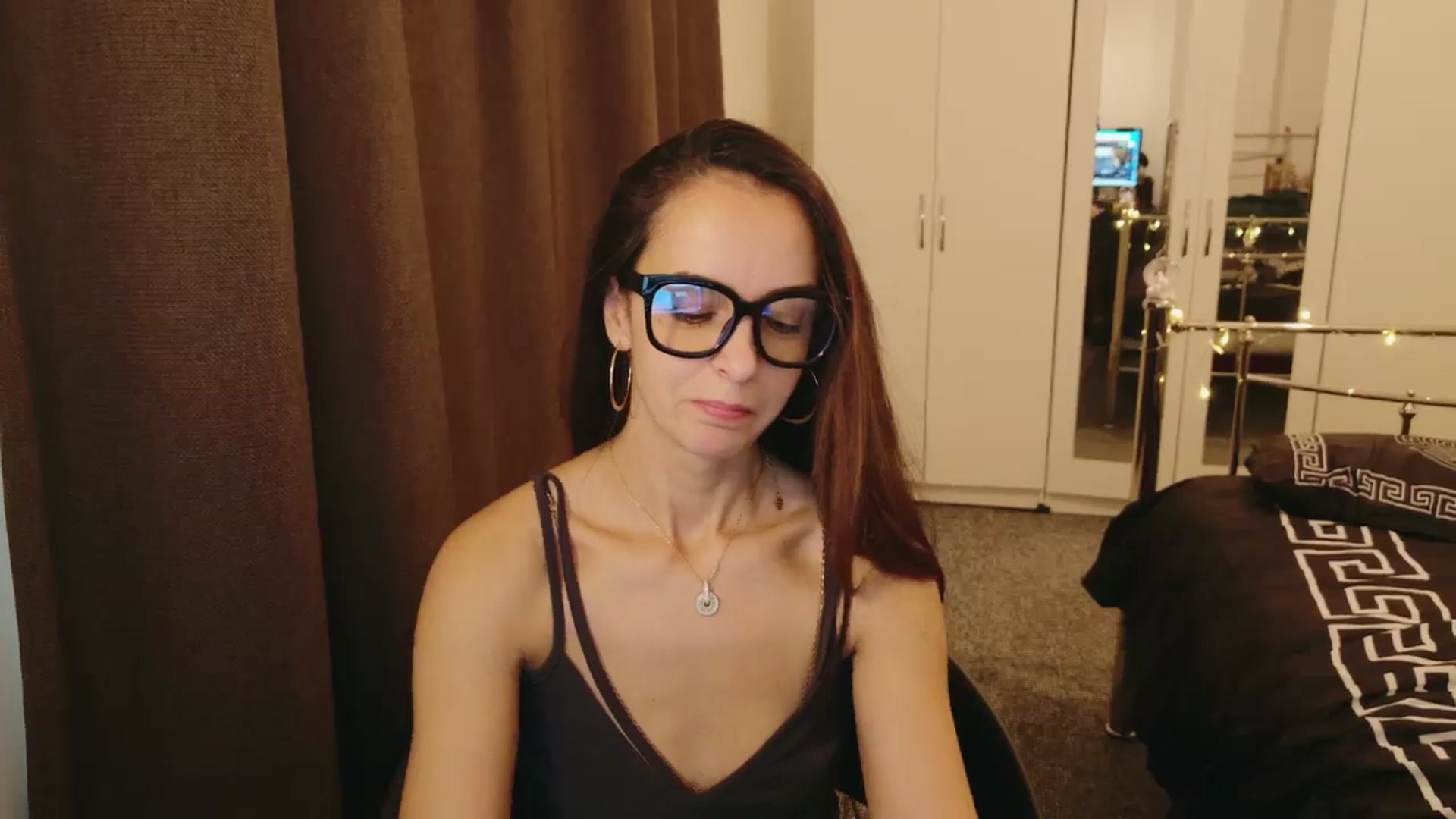 Gallery image thumbnail from KarlaOlivia's myfreecams stream on, 12/14/2024, 13:34 image 20 of 20