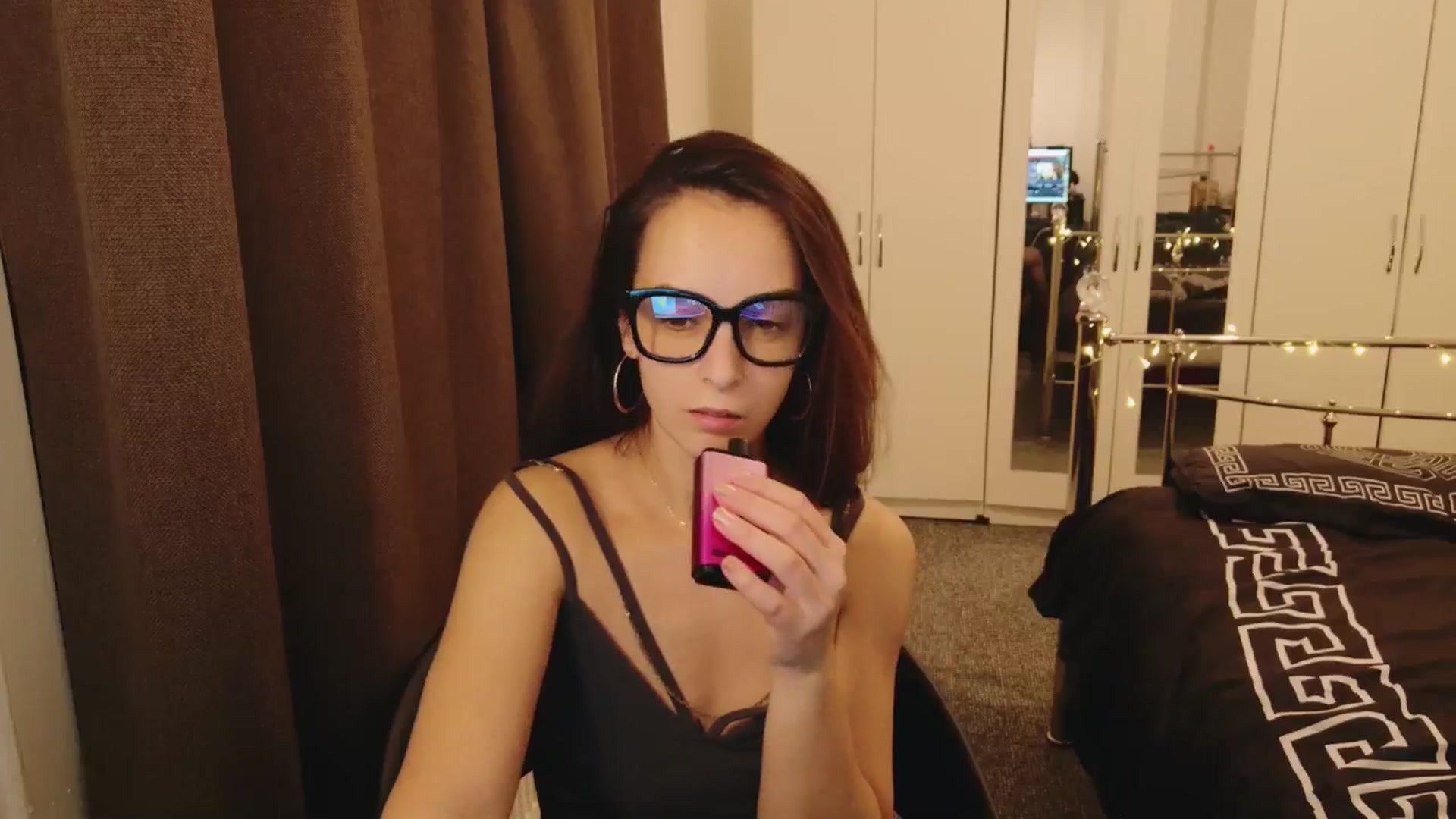 Gallery image thumbnail from KarlaOlivia's myfreecams stream on, 12/14/2024, 18:21 image 20 of 20