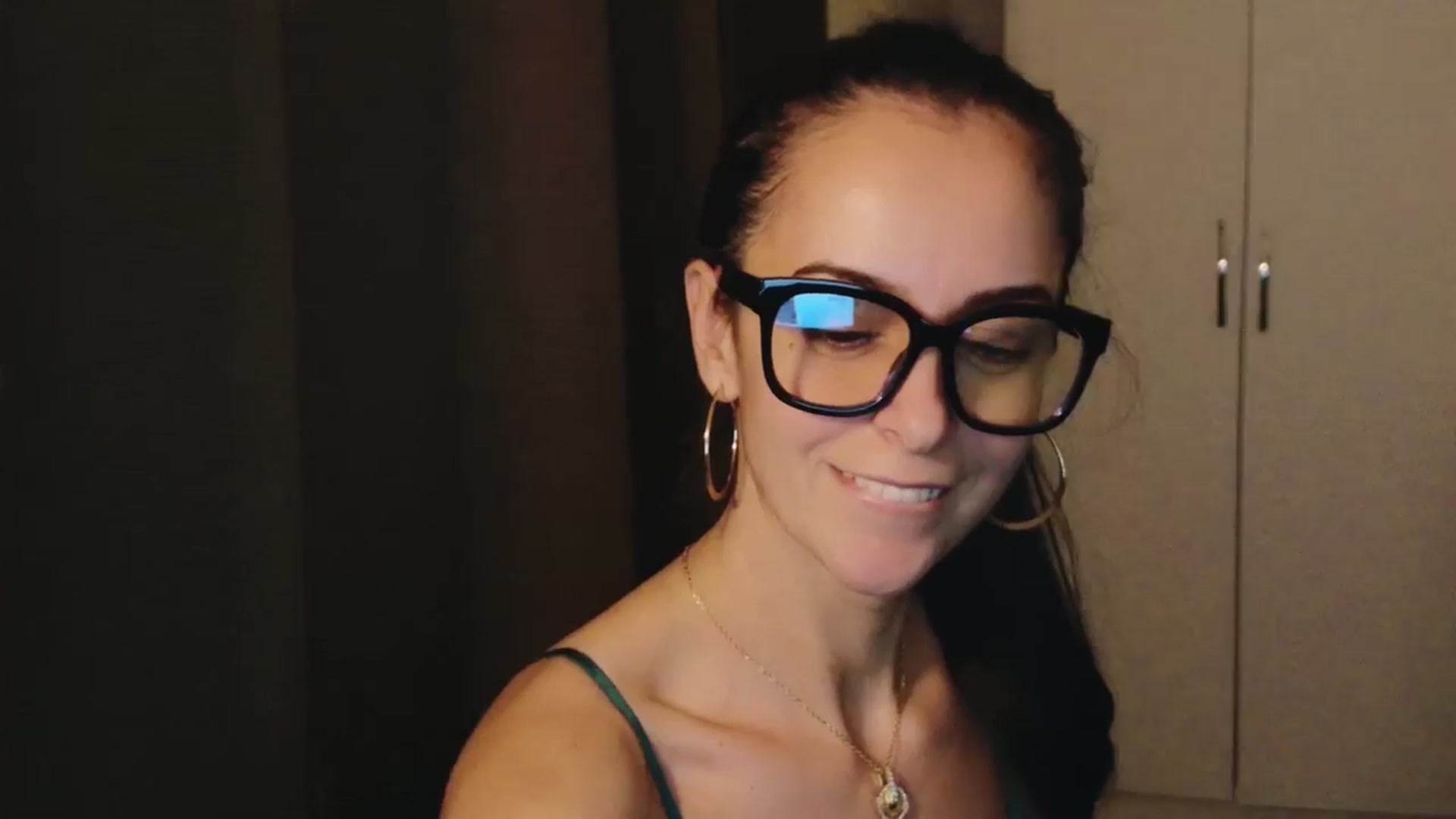 Gallery image thumbnail from KarlaOlivia's myfreecams stream on, 12/15/2024, 14:54 image 3 of 20