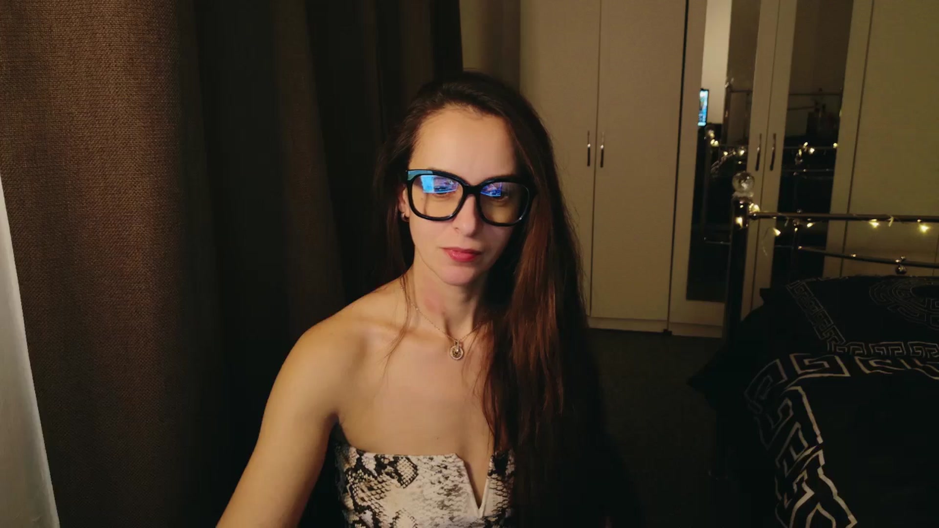 Gallery image thumbnail from KarlaOlivia's myfreecams stream on, 12/16/2024, 23:05 image 14 of 20