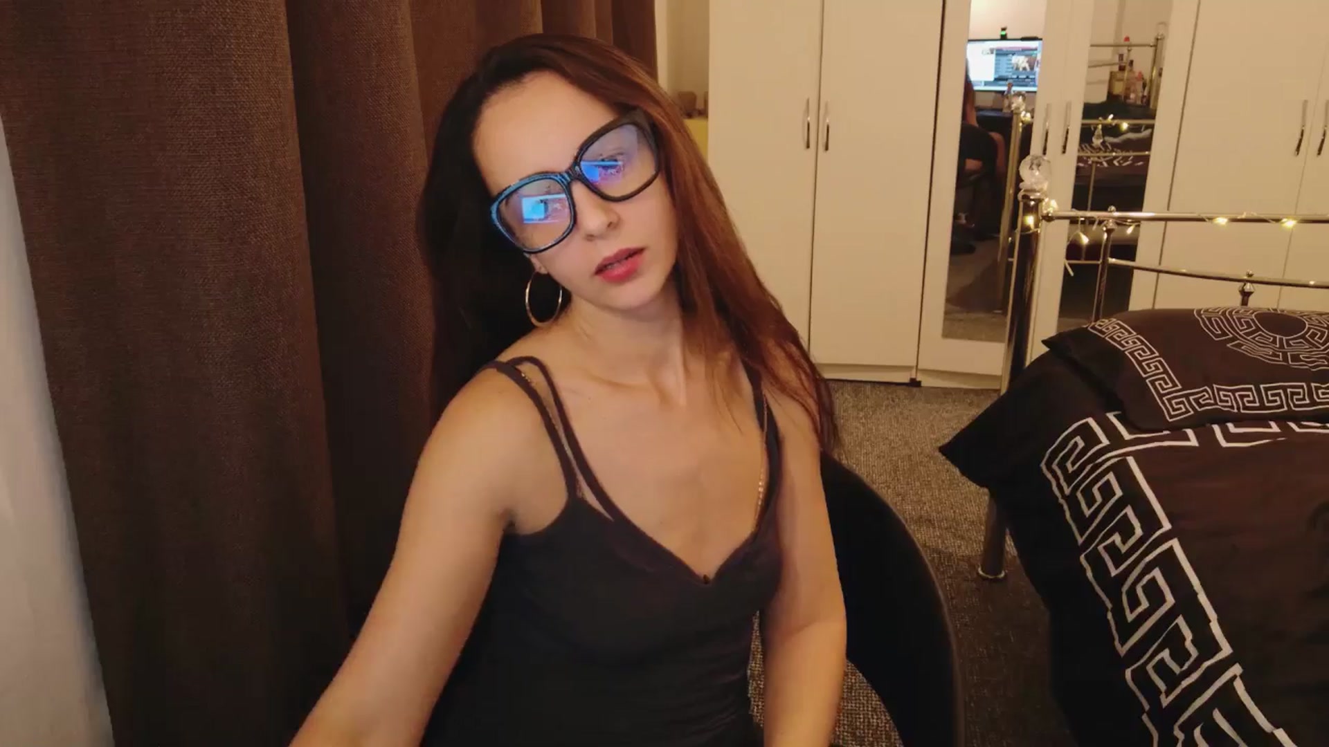 Gallery image thumbnail from KarlaOlivia's myfreecams stream on, 12/21/2024, 02:27 image 20 of 20