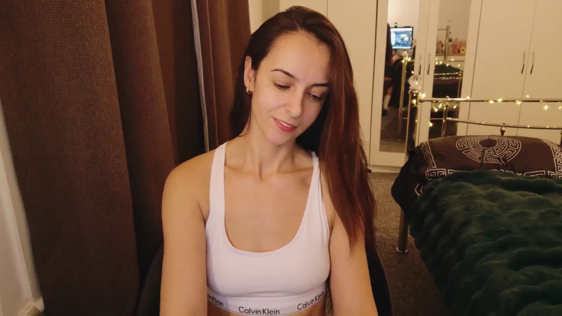 Gallery image thumbnail from KarlaOlivia's myfreecams stream on, 12/21/2024, 16:49 image 18 of 20