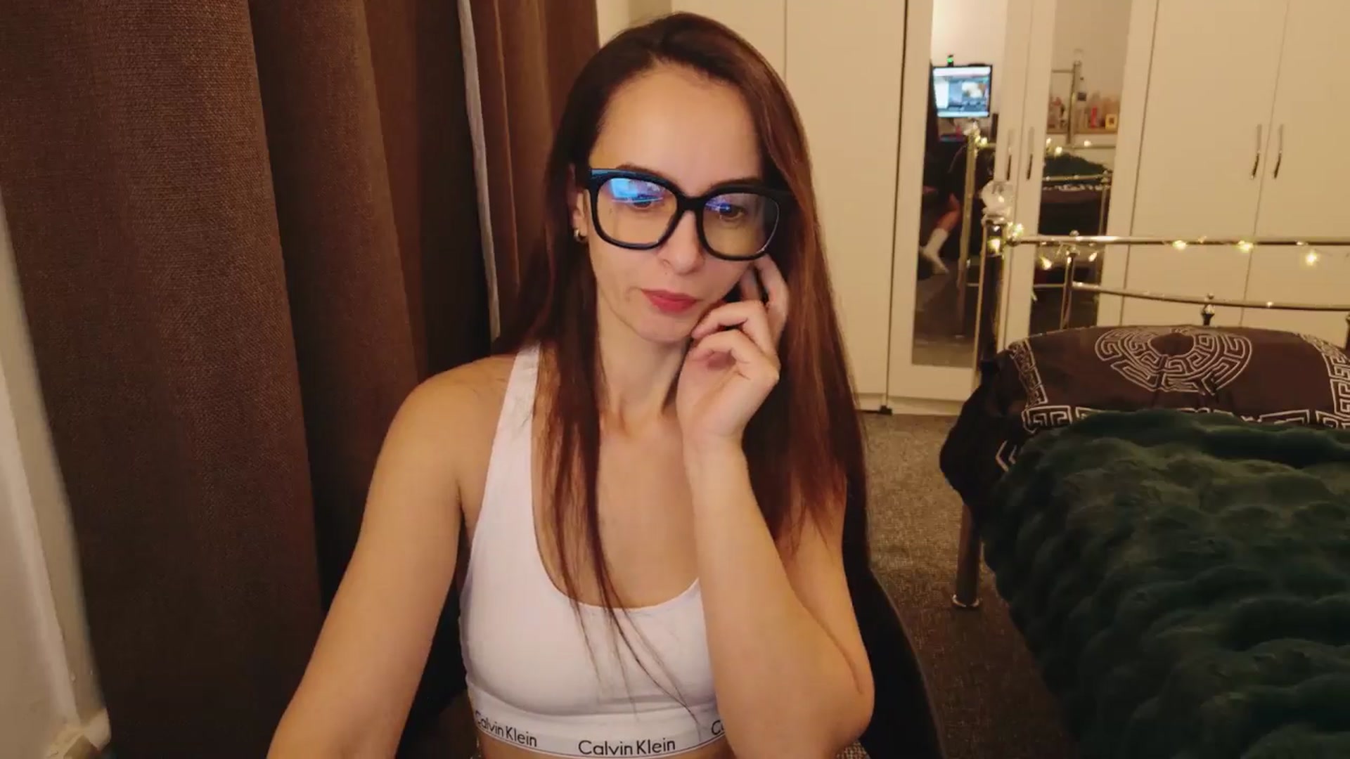 Gallery image thumbnail from KarlaOlivia's myfreecams stream on, 12/21/2024, 16:49 image 11 of 20