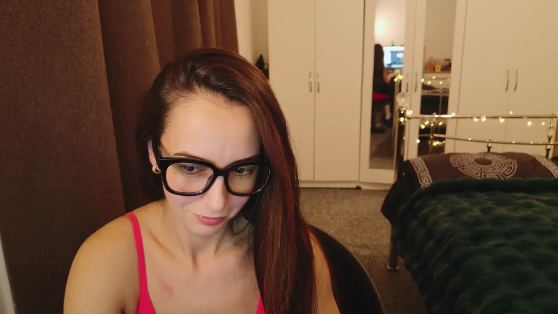 Gallery image thumbnail from KarlaOlivia's myfreecams stream on, 12/22/2024, 21:56 image 10 of 20