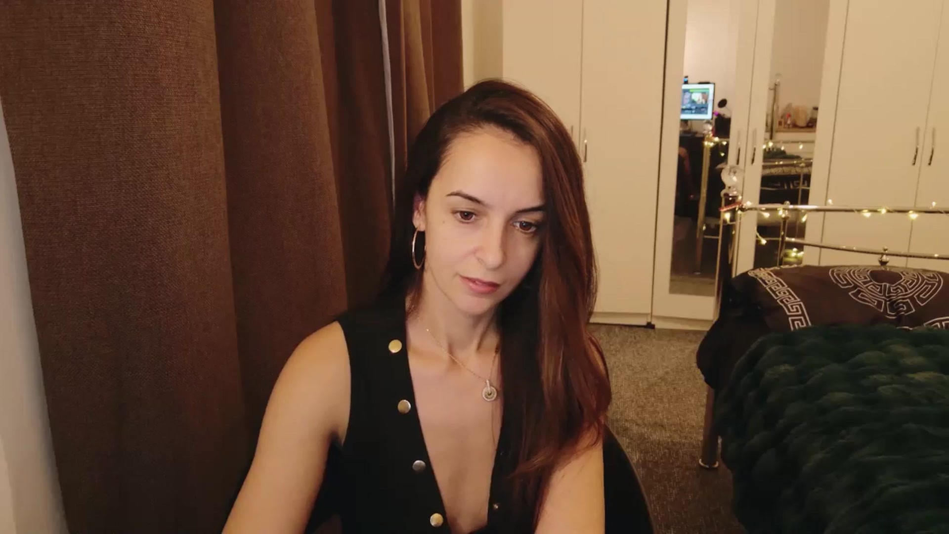 Gallery image thumbnail from KarlaOlivia's myfreecams stream on, 12/29/2024, 17:48 image 11 of 20