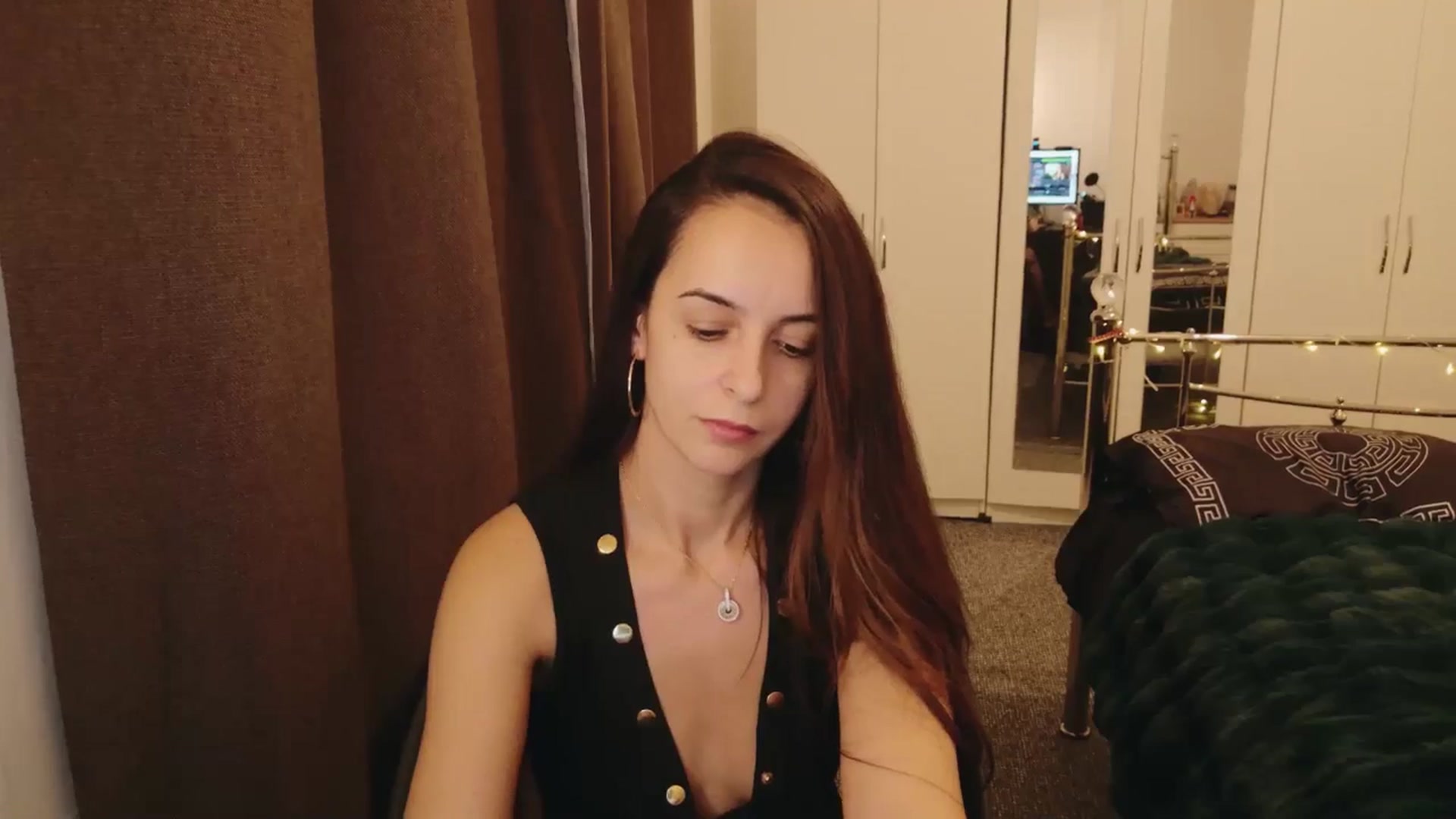 Gallery image thumbnail from KarlaOlivia's myfreecams stream on, 12/29/2024, 17:48 image 8 of 20