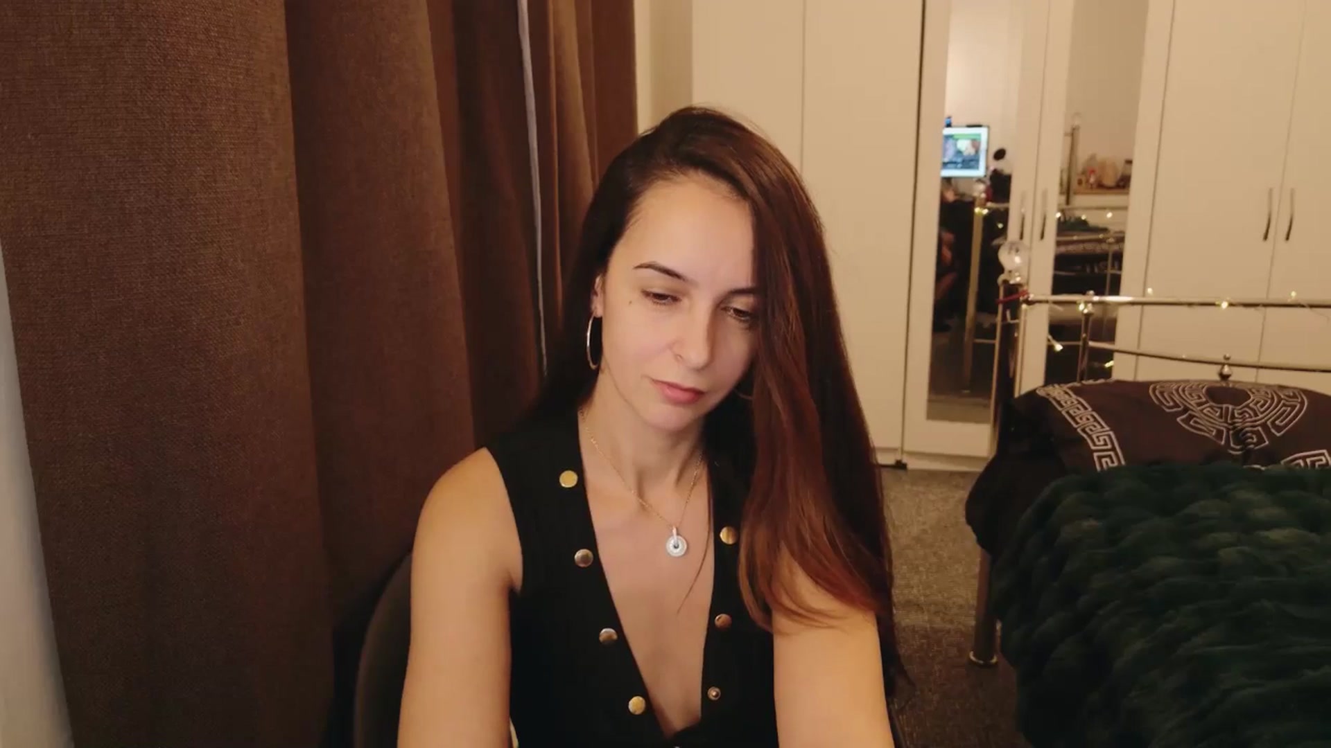 Gallery image thumbnail from KarlaOlivia's myfreecams stream on, 12/29/2024, 17:48 image 7 of 20