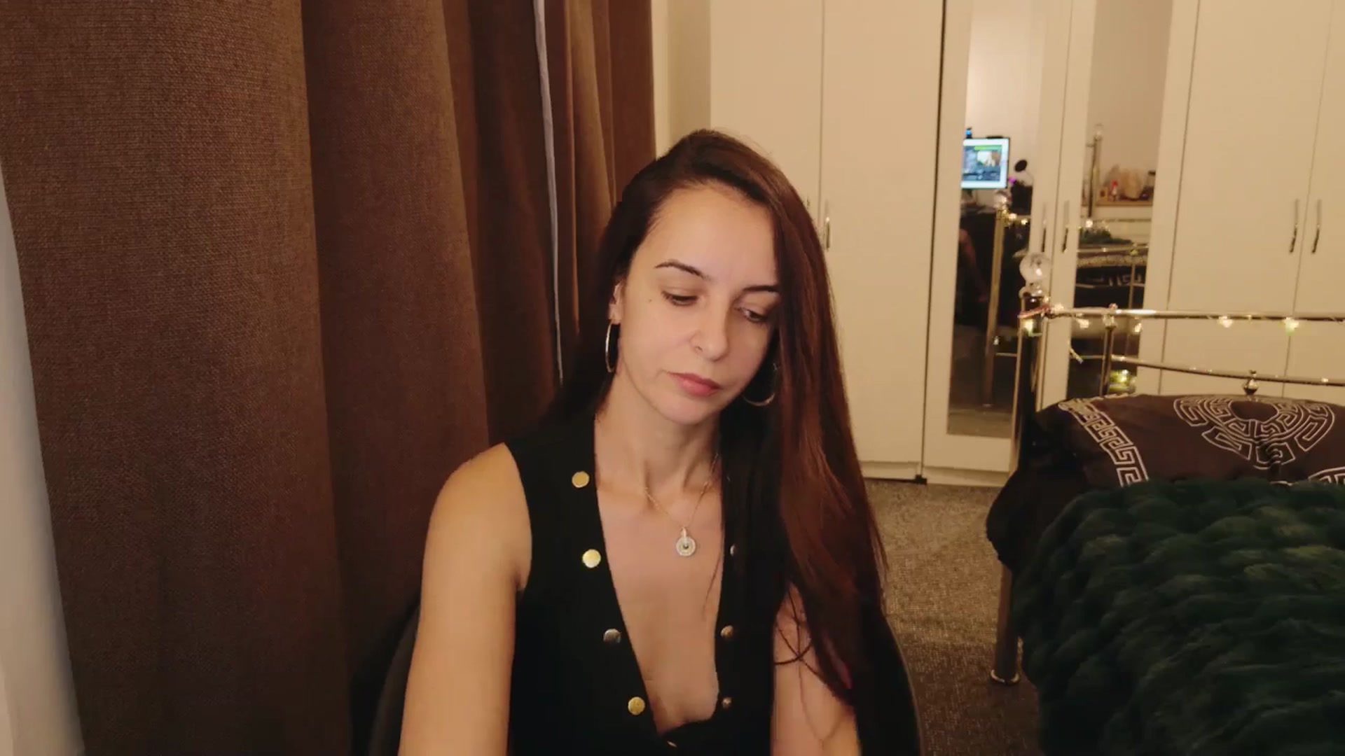 Gallery image thumbnail from KarlaOlivia's myfreecams stream on, 12/29/2024, 17:48 image 9 of 20