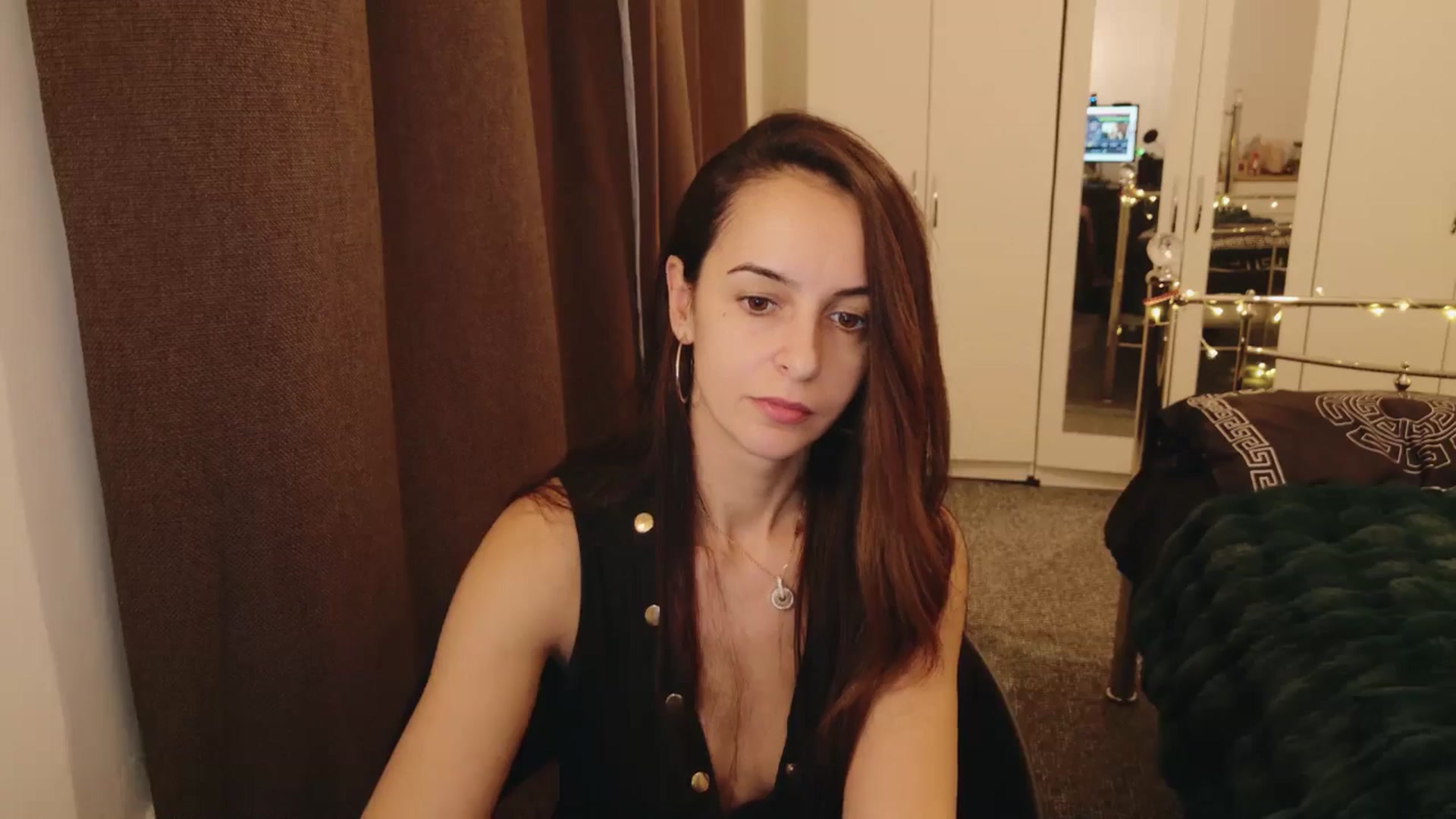 Gallery image thumbnail from KarlaOlivia's myfreecams stream on, 12/29/2024, 17:48 image 12 of 20