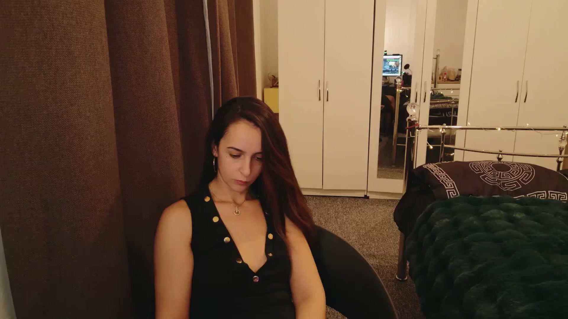 Gallery image thumbnail from KarlaOlivia's myfreecams stream on, 12/29/2024, 18:54 image 14 of 20