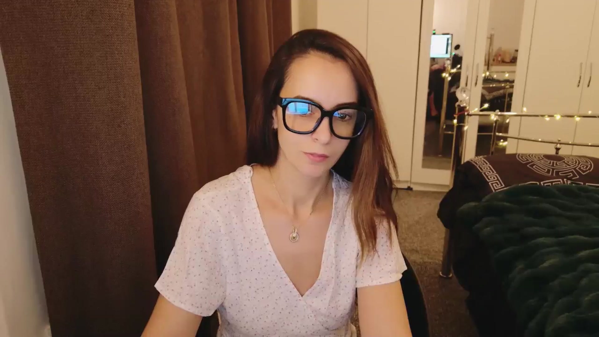 Gallery image thumbnail from KarlaOlivia's myfreecams stream on, 12/29/2024, 21:16 image 2 of 20