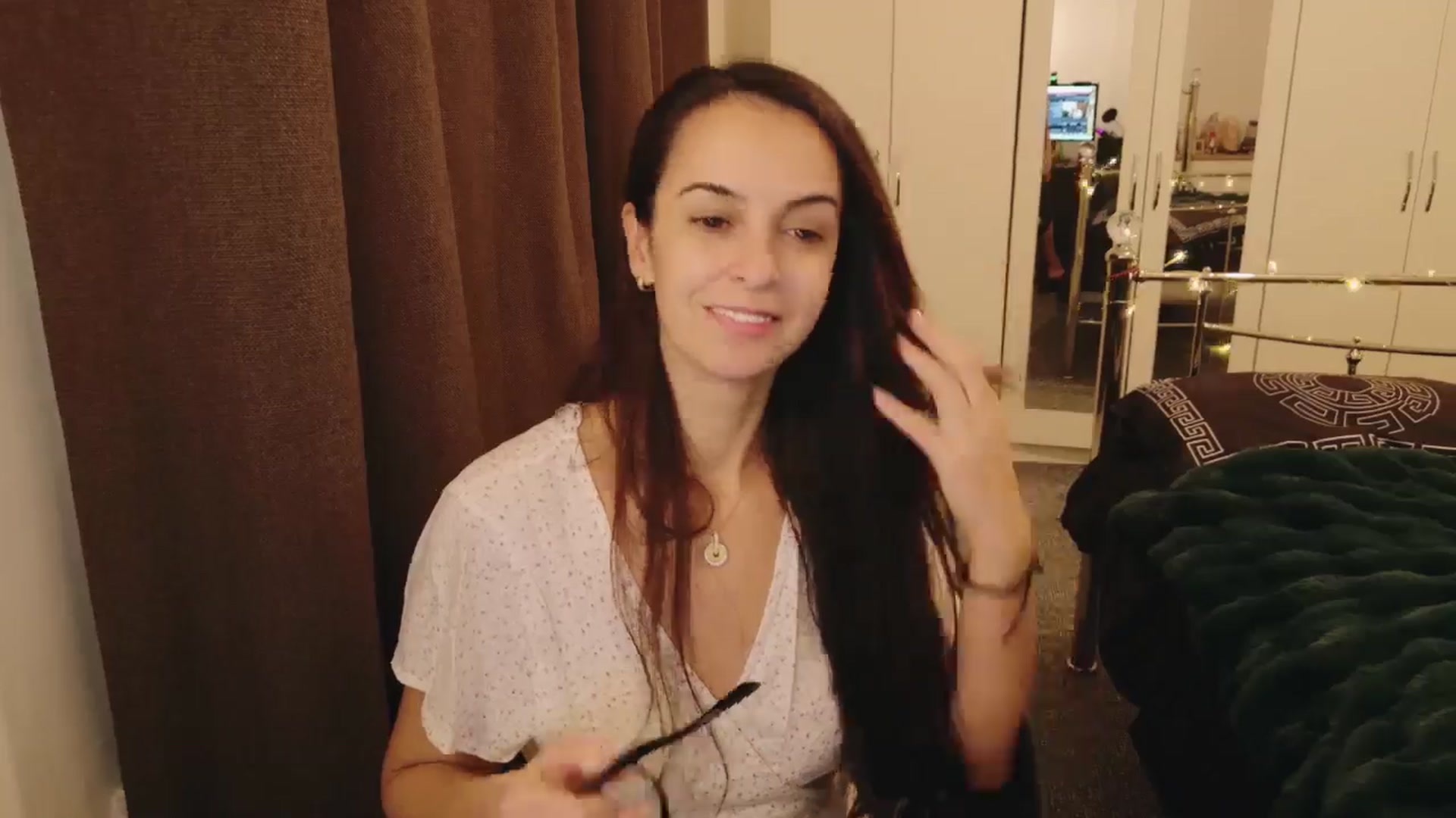 Gallery image thumbnail from KarlaOlivia's myfreecams stream on, 12/29/2024, 21:16 image 7 of 20
