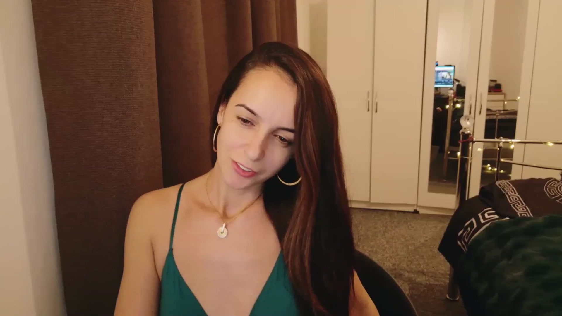 Gallery image thumbnail from KarlaOlivia's myfreecams stream on, 12/30/2024, 21:58 image 18 of 20