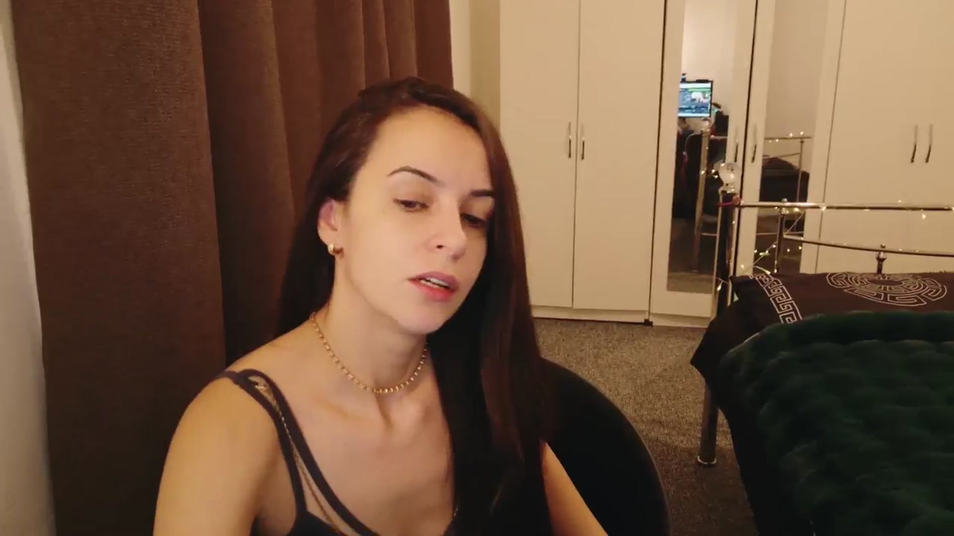 Gallery image thumbnail from KarlaOlivia's myfreecams stream on, 01/01/2025, 19:11 image 4 of 20