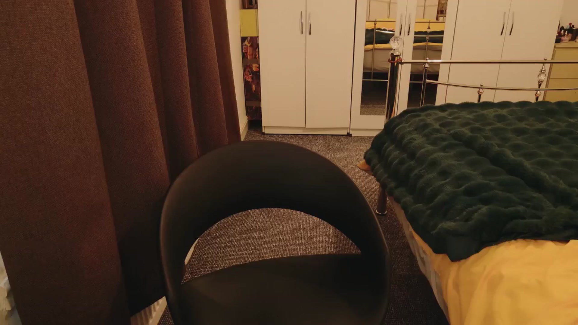 Gallery image thumbnail from KarlaOlivia's myfreecams stream on, 01/06/2025, 10:39 image 17 of 20