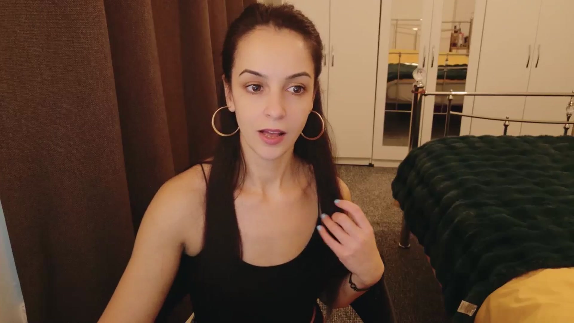 Gallery image thumbnail from KarlaOlivia's myfreecams stream on, 01/07/2025, 14:40 image 14 of 20