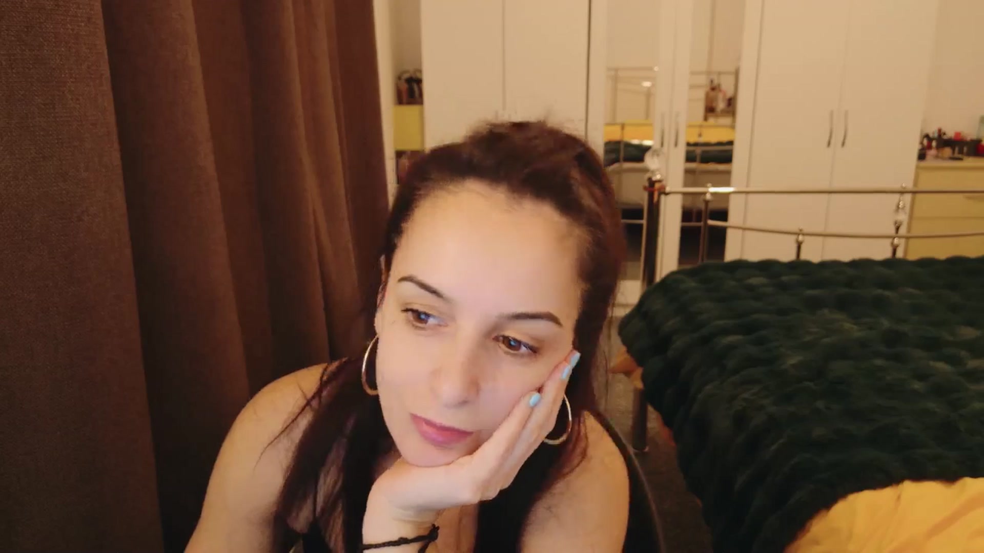 Gallery image thumbnail from KarlaOlivia's myfreecams stream on, 01/07/2025, 21:18 image 6 of 20
