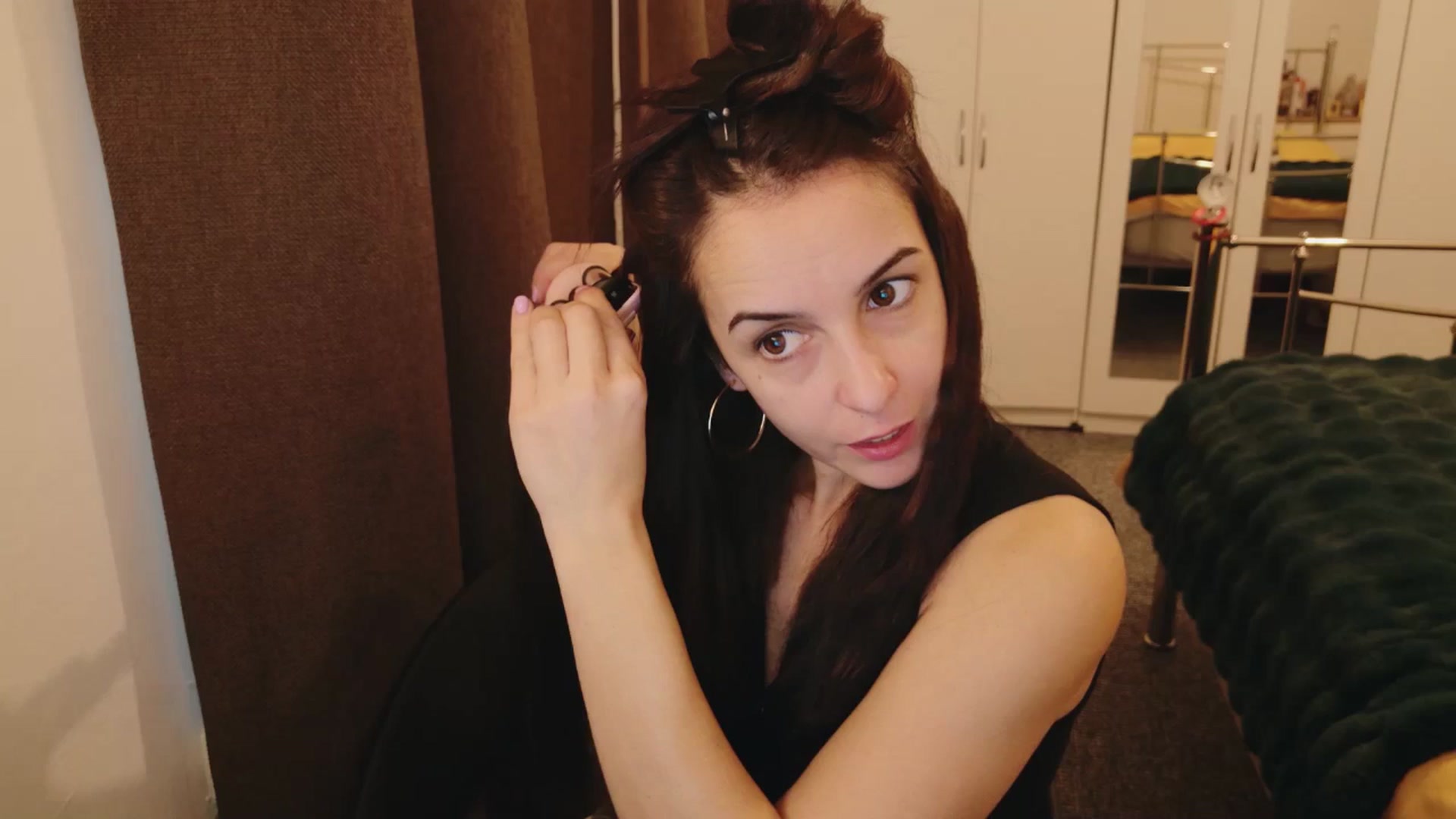 Gallery image thumbnail from KarlaOlivia's myfreecams stream on, 01/09/2025, 14:07 image 1 of 20