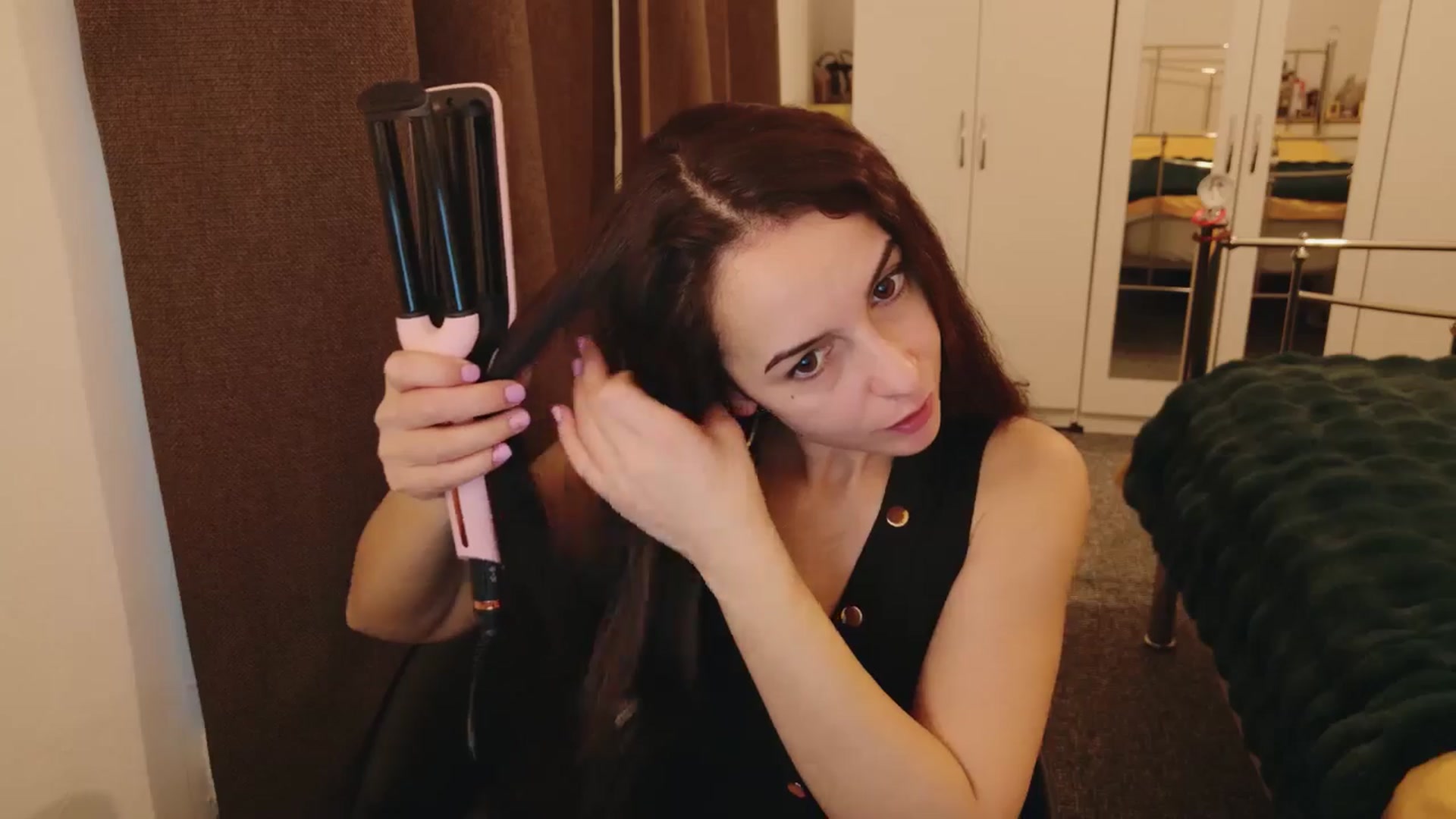 Gallery image thumbnail from KarlaOlivia's myfreecams stream on, 01/09/2025, 14:07 image 2 of 20