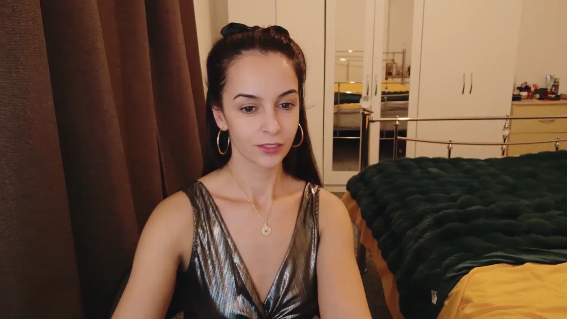 Gallery image thumbnail from KarlaOlivia's myfreecams stream on, 01/14/2025, 18:49 image 6 of 20