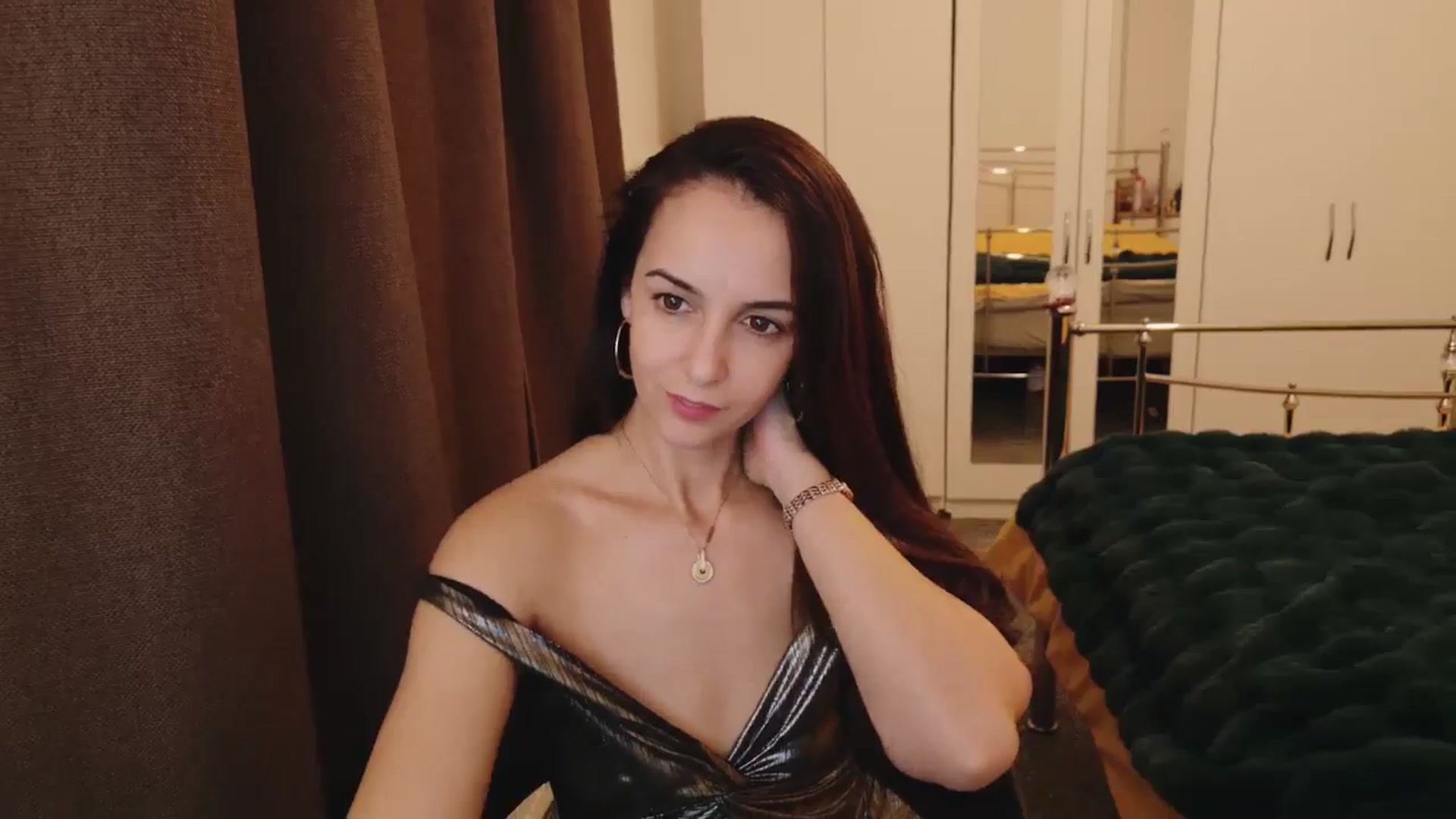 Gallery image thumbnail from KarlaOlivia's myfreecams stream on, 01/14/2025, 20:43 image 9 of 20