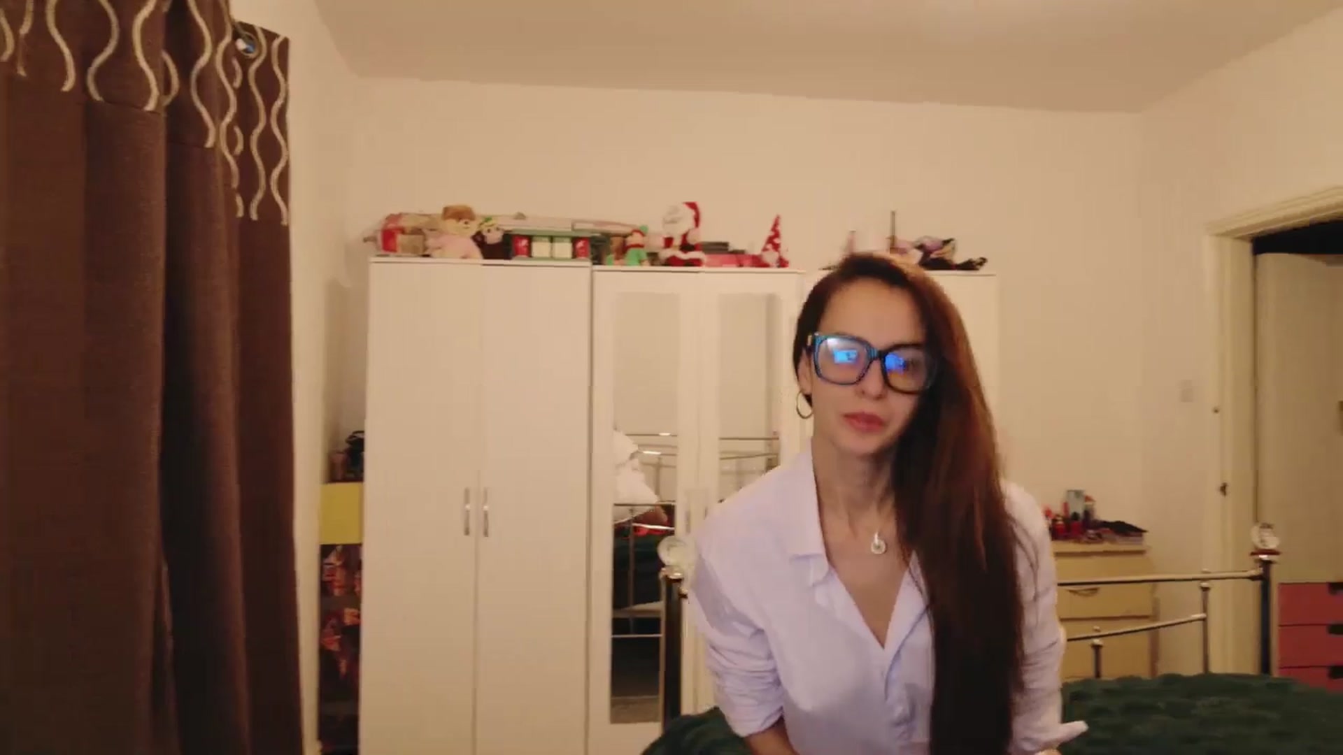 Gallery image thumbnail from KarlaOlivia's myfreecams stream on, 01/24/2025, 11:37 image 5 of 20