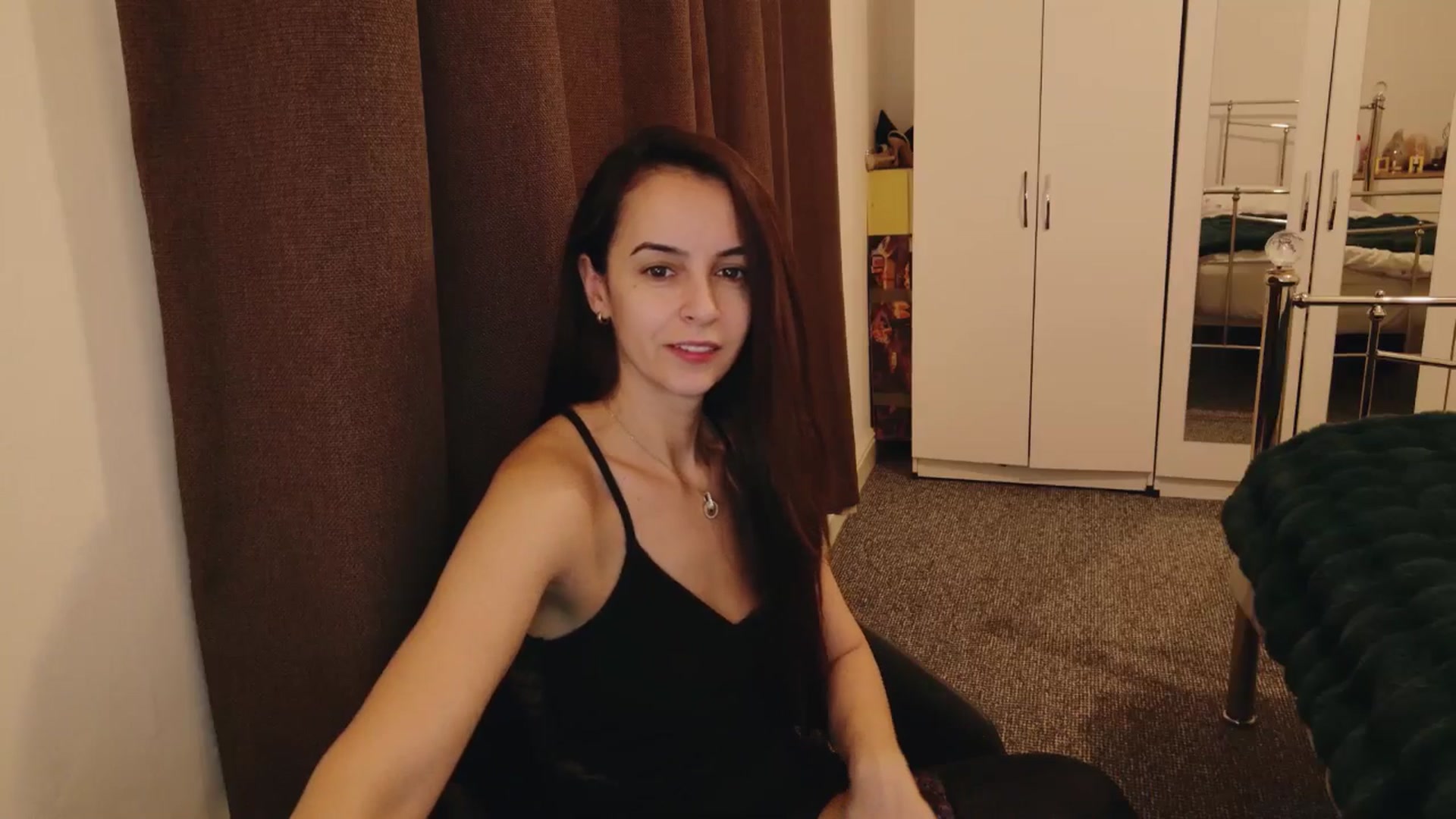 Gallery image thumbnail from KarlaOlivia's myfreecams stream on, 02/21/2025, 17:29 image 2 of 20