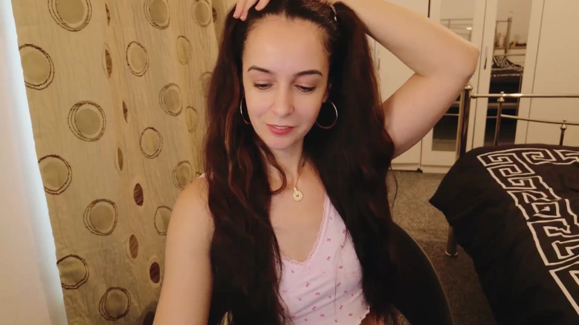 Gallery image thumbnail from KarlaOlivia's myfreecams stream on, 02/24/2025, 13:13 image 7 of 20