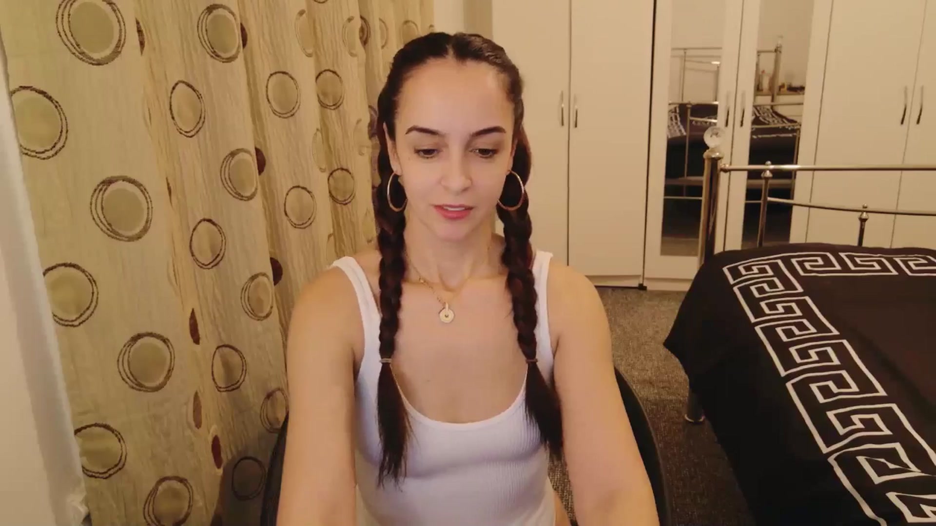 Gallery image thumbnail from KarlaOlivia's myfreecams stream on, 02/24/2025, 18:10 image 10 of 20