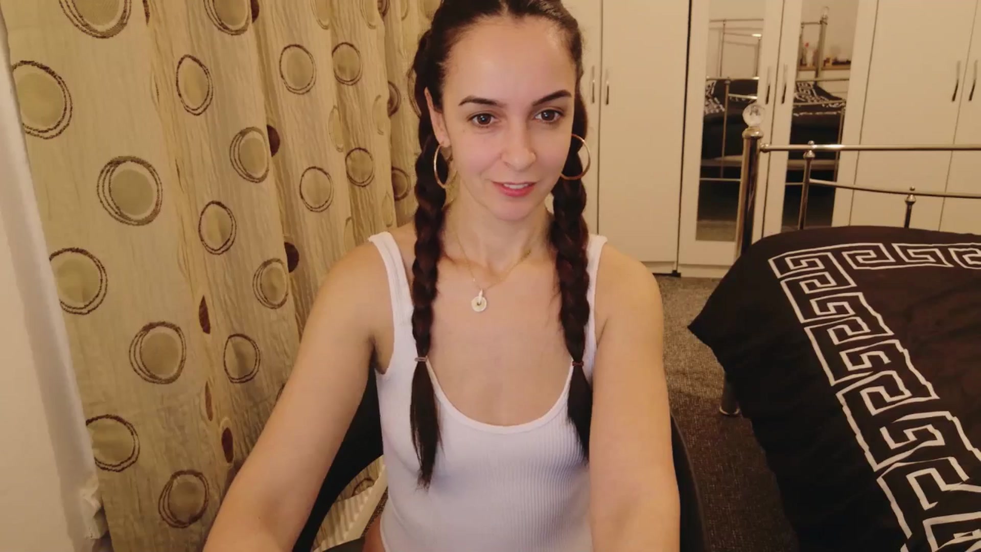 Gallery image thumbnail from KarlaOlivia's myfreecams stream on, 02/24/2025, 20:00 image 13 of 20