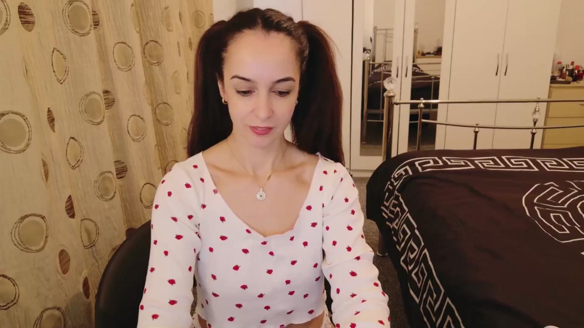 Gallery image thumbnail from KarlaOlivia's myfreecams stream on, 02/26/2025, 12:21 image 11 of 20