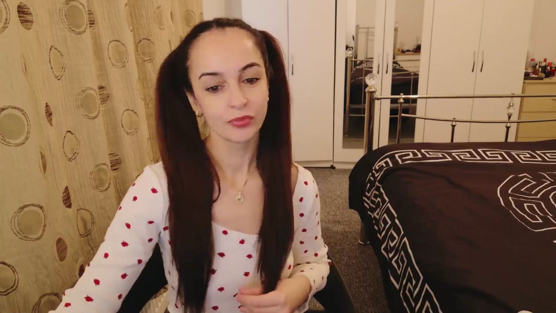 Gallery image thumbnail from KarlaOlivia's myfreecams stream on, 02/26/2025, 12:21 image 14 of 20