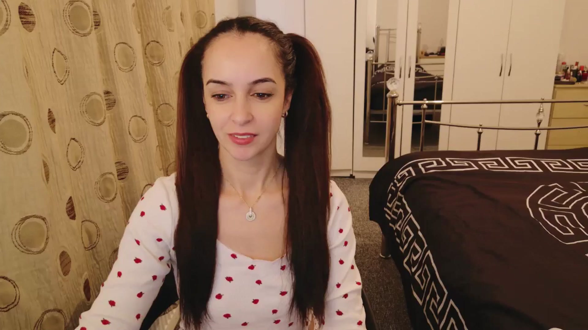 Gallery image thumbnail from KarlaOlivia's myfreecams stream on, 02/26/2025, 12:21 image 18 of 20