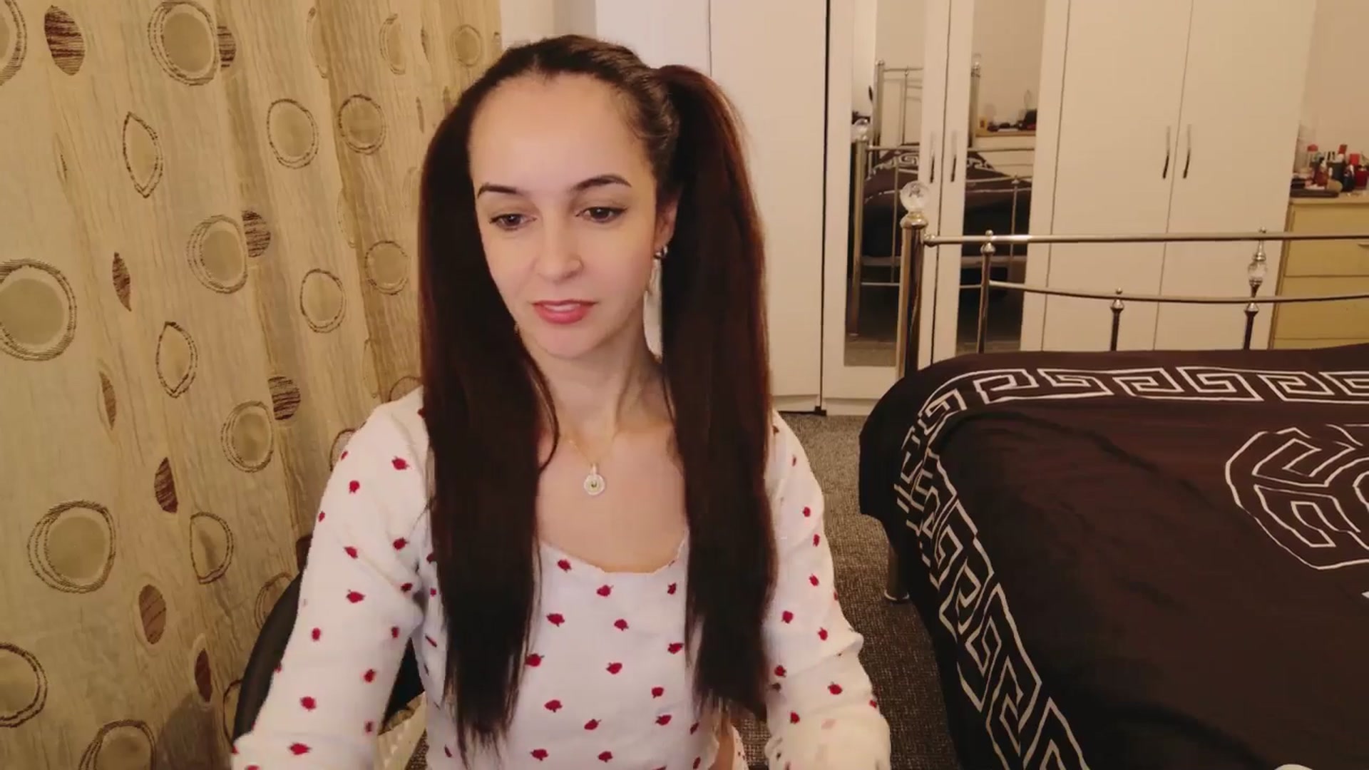 Gallery image thumbnail from KarlaOlivia's myfreecams stream on, 02/26/2025, 12:21 image 16 of 20