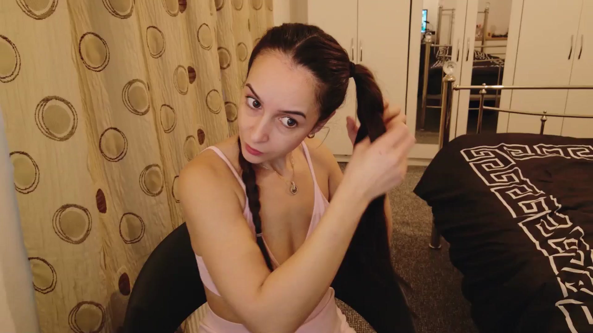 Gallery image thumbnail from KarlaOlivia's myfreecams stream on, 02/27/2025, 18:17 image 1 of 20
