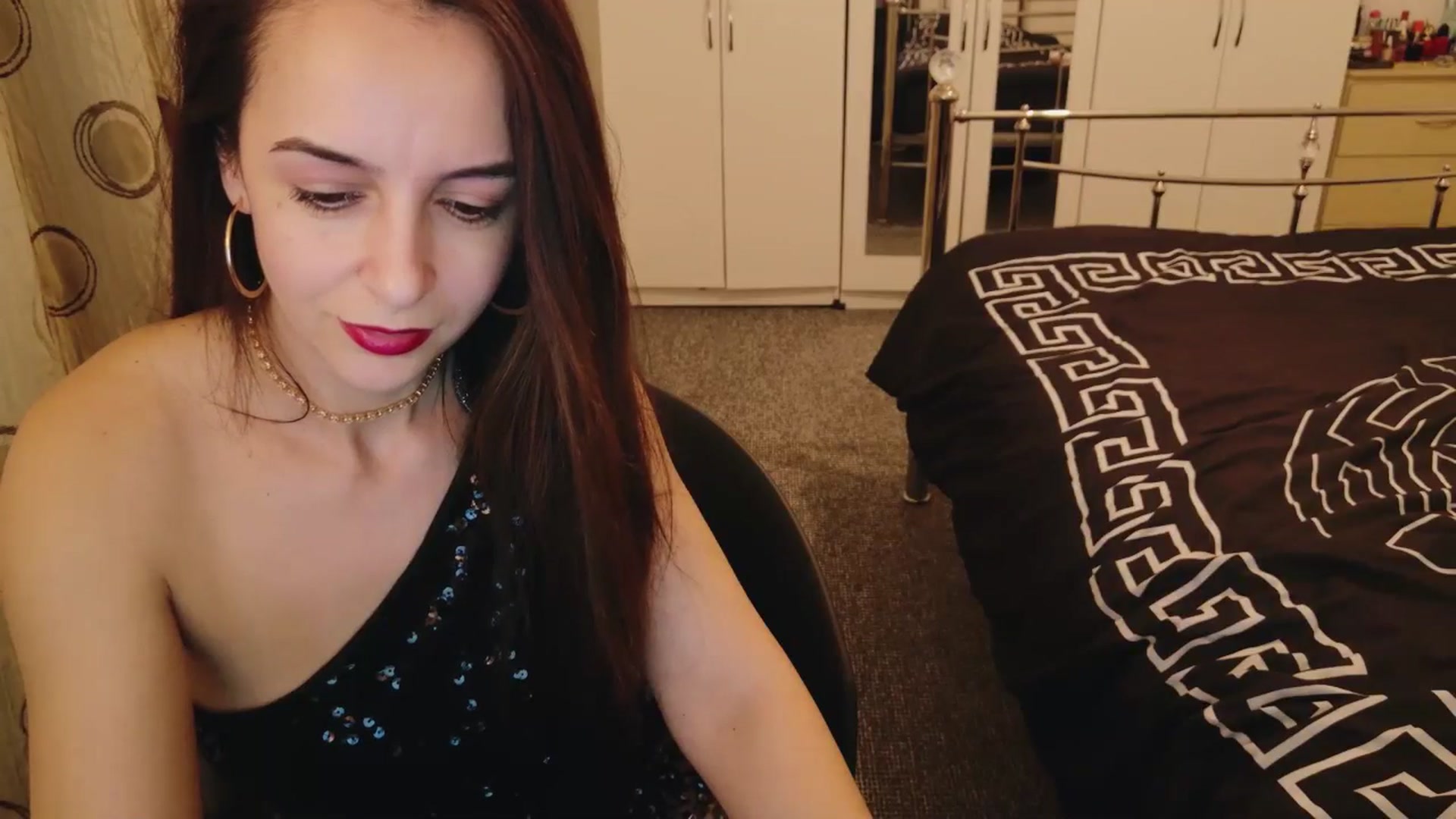 Gallery image thumbnail from KarlaOlivia's myfreecams stream on, 02/27/2025, 19:49 image 2 of 20