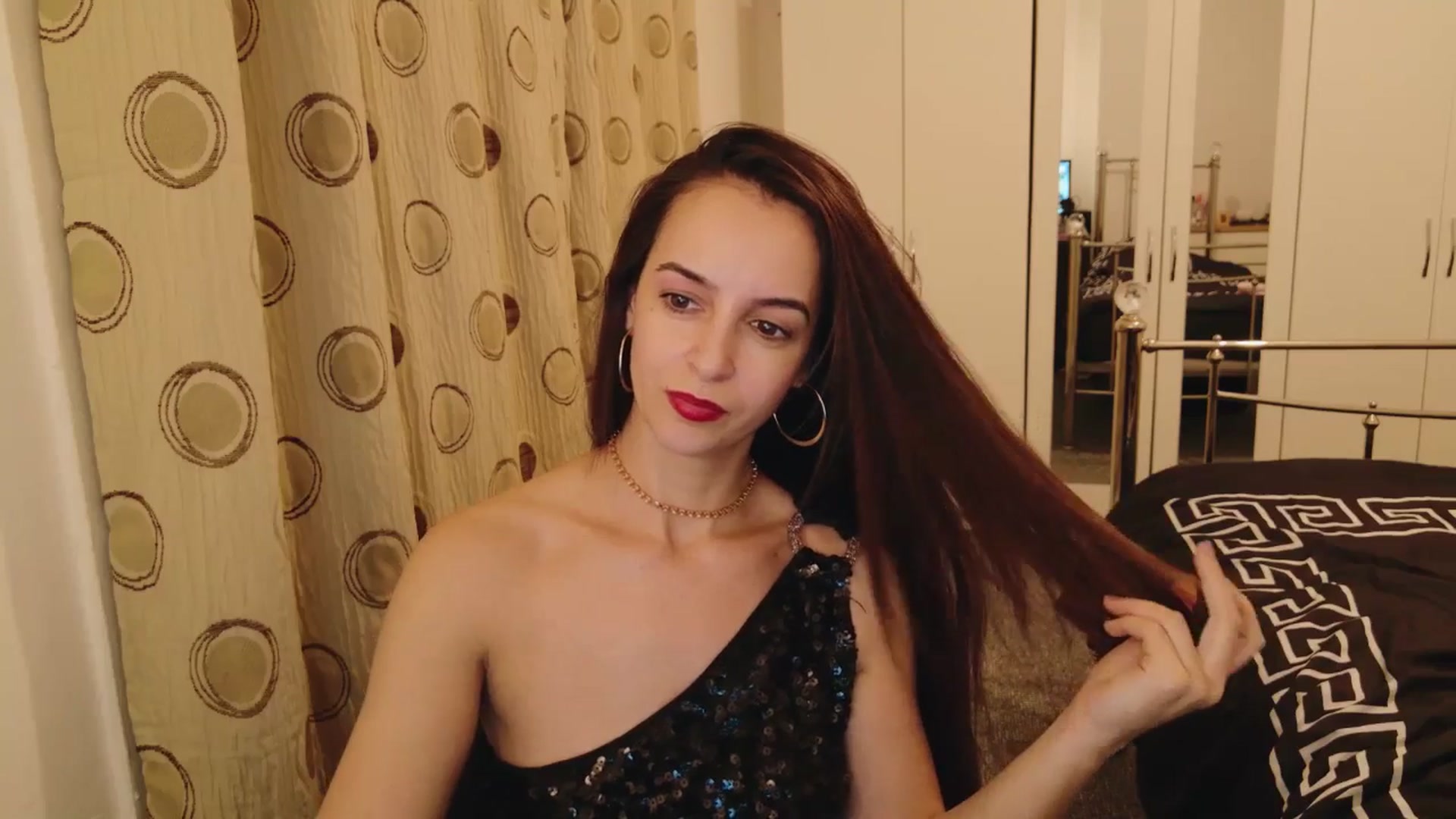 Gallery image thumbnail from KarlaOlivia's myfreecams stream on, 02/27/2025, 20:29 image 16 of 20