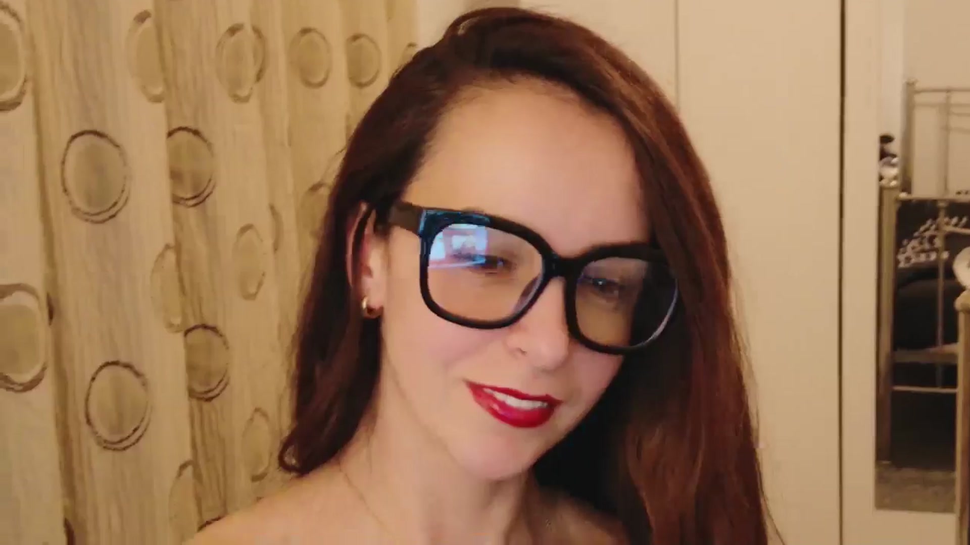 Gallery image thumbnail from KarlaOlivia's myfreecams stream on, 03/03/2025, 16:46 image 18 of 20