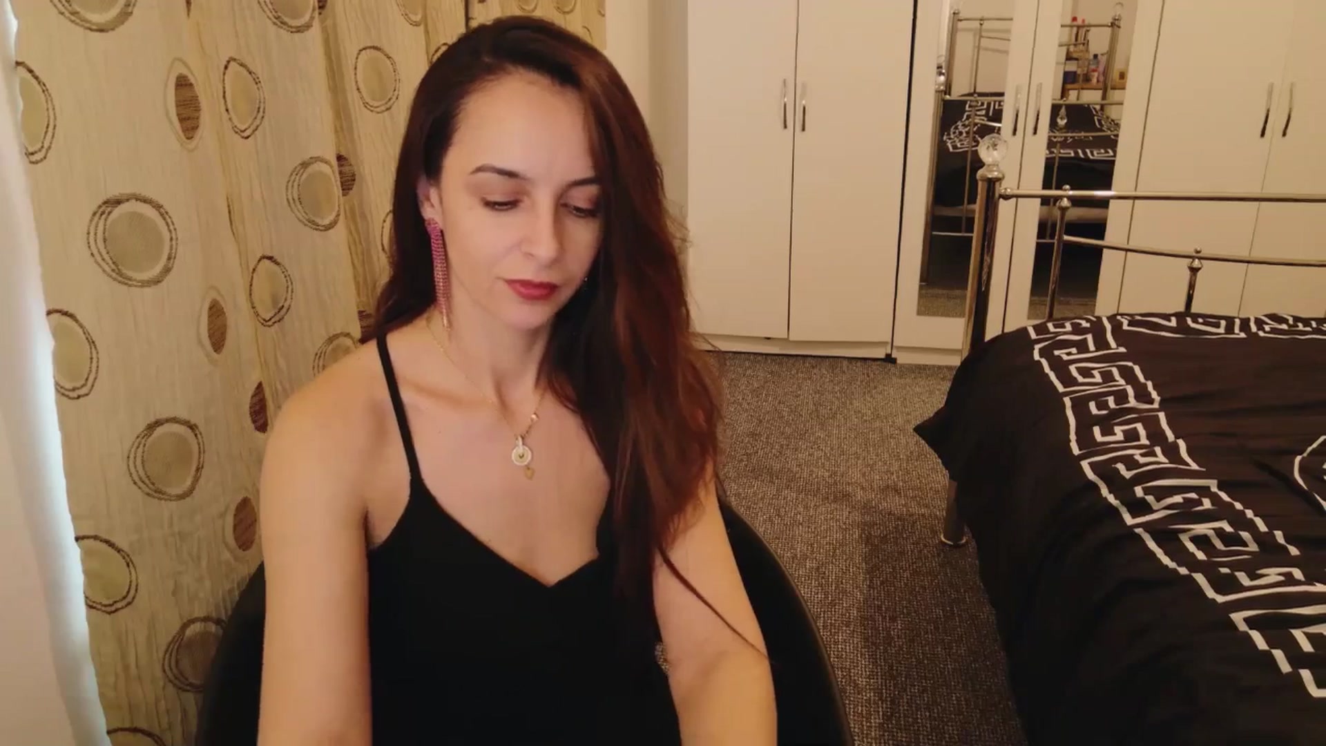 Gallery image thumbnail from KarlaOlivia's myfreecams stream on, 03/24/2025, 15:18 image 4 of 20